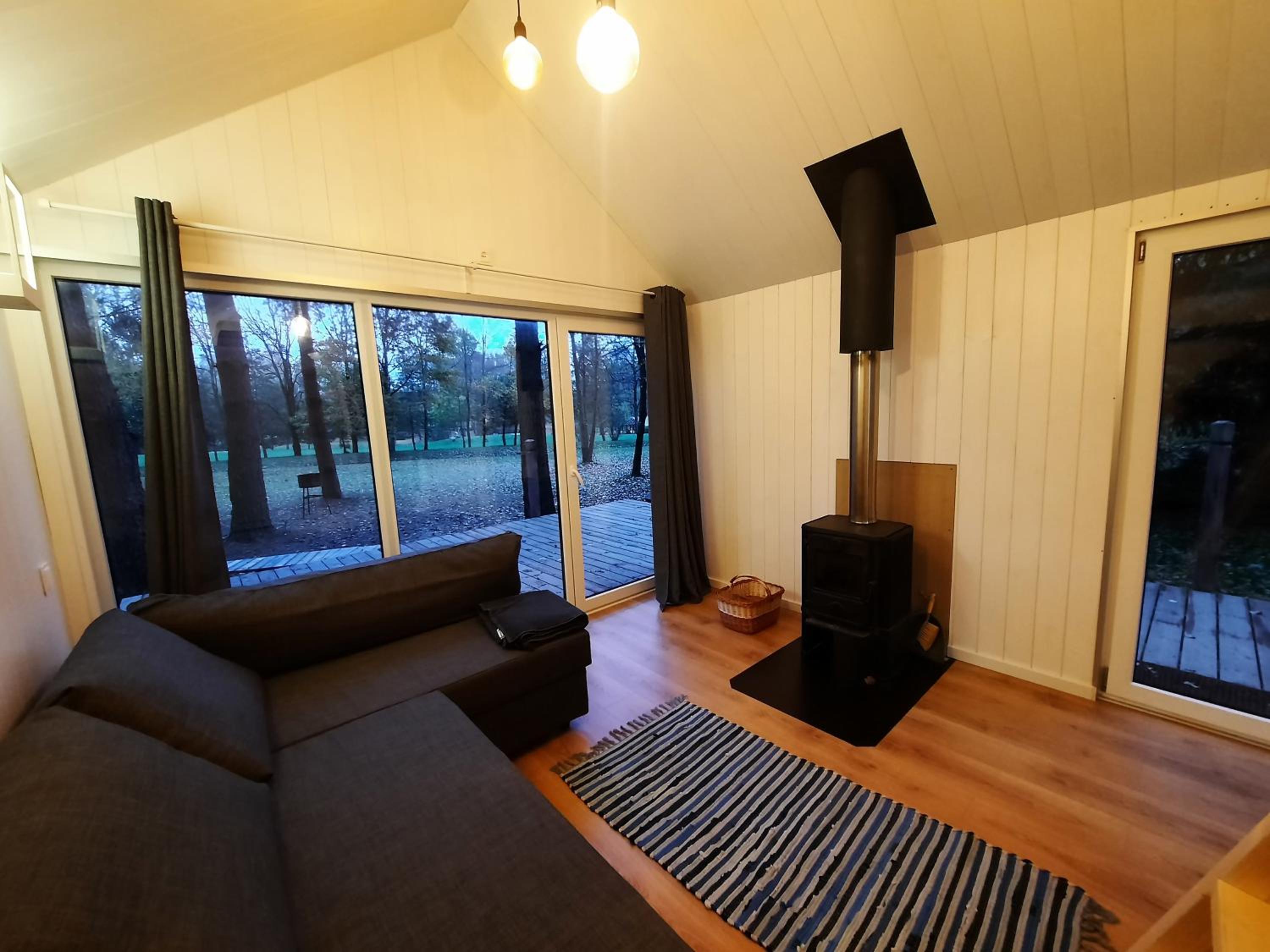 One-Bedroom House photo 1
