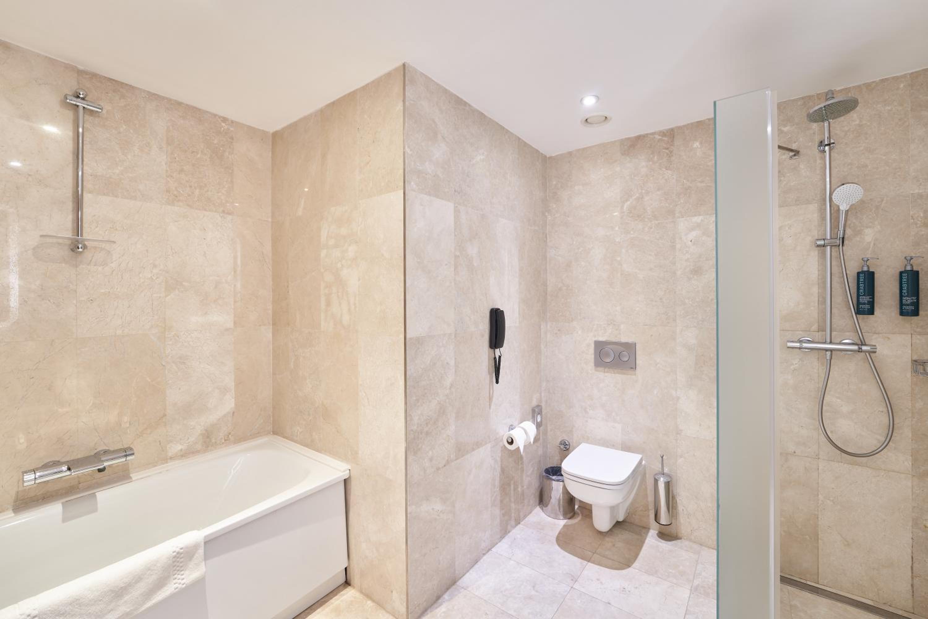 One-Bedroom King Suite photo 2