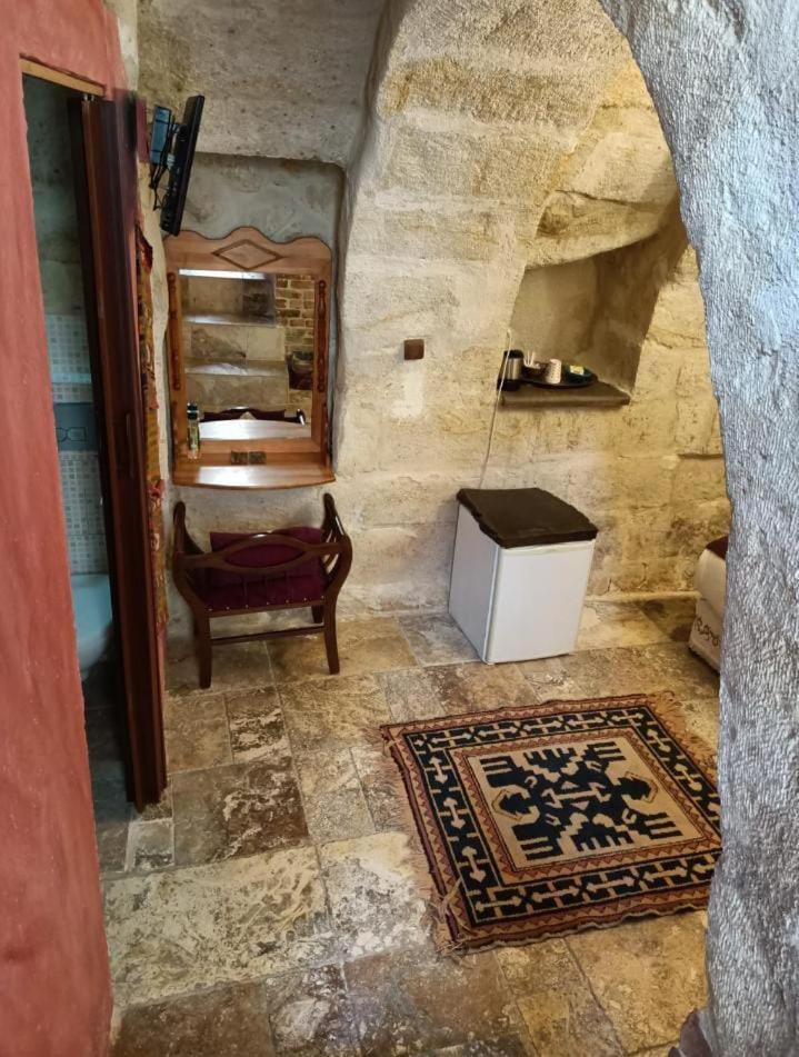 Standard Cave Room photo 2
