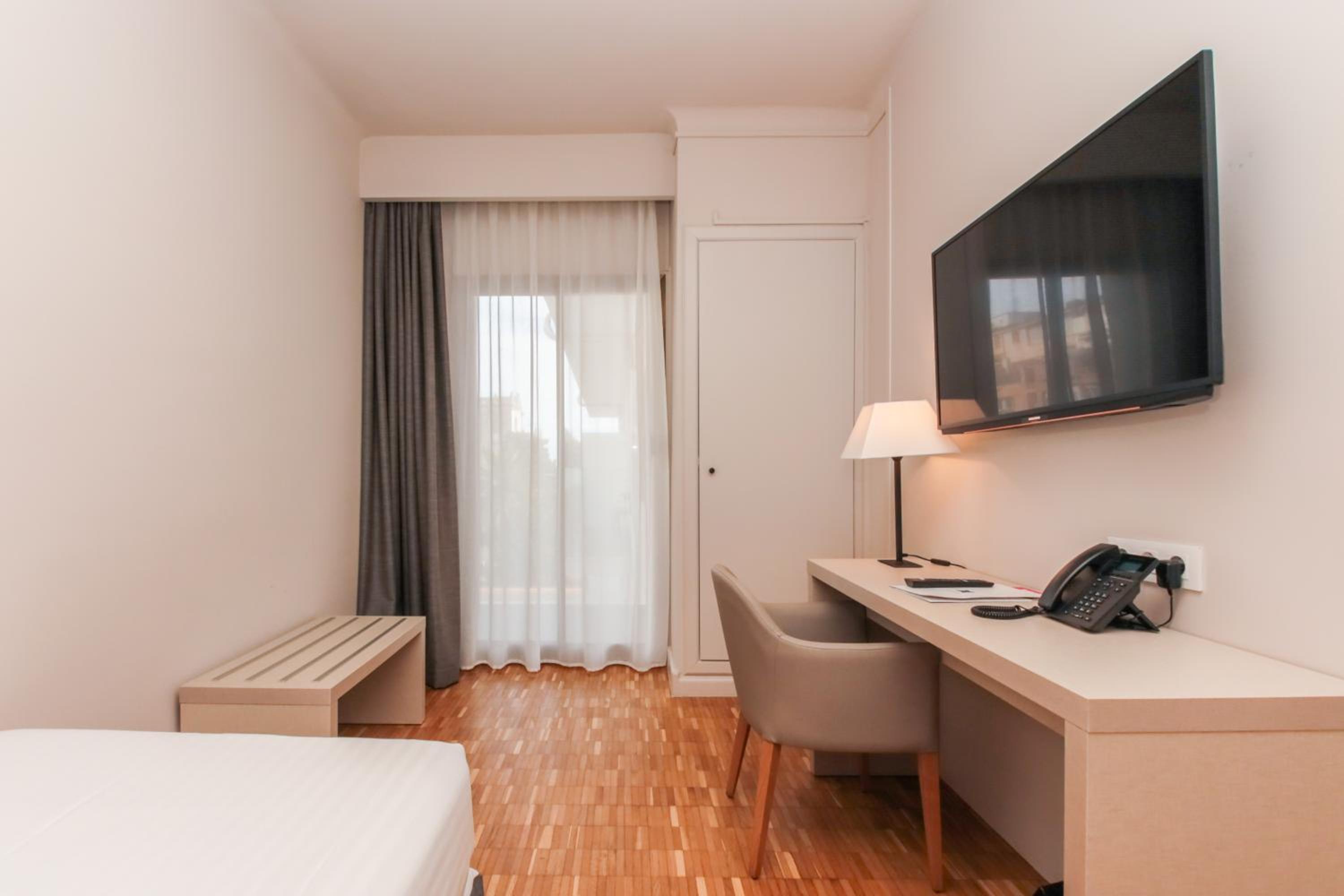Single Room photo 3