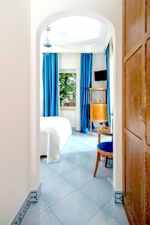 Comfort Room with Village View Terrace thumbnail 5