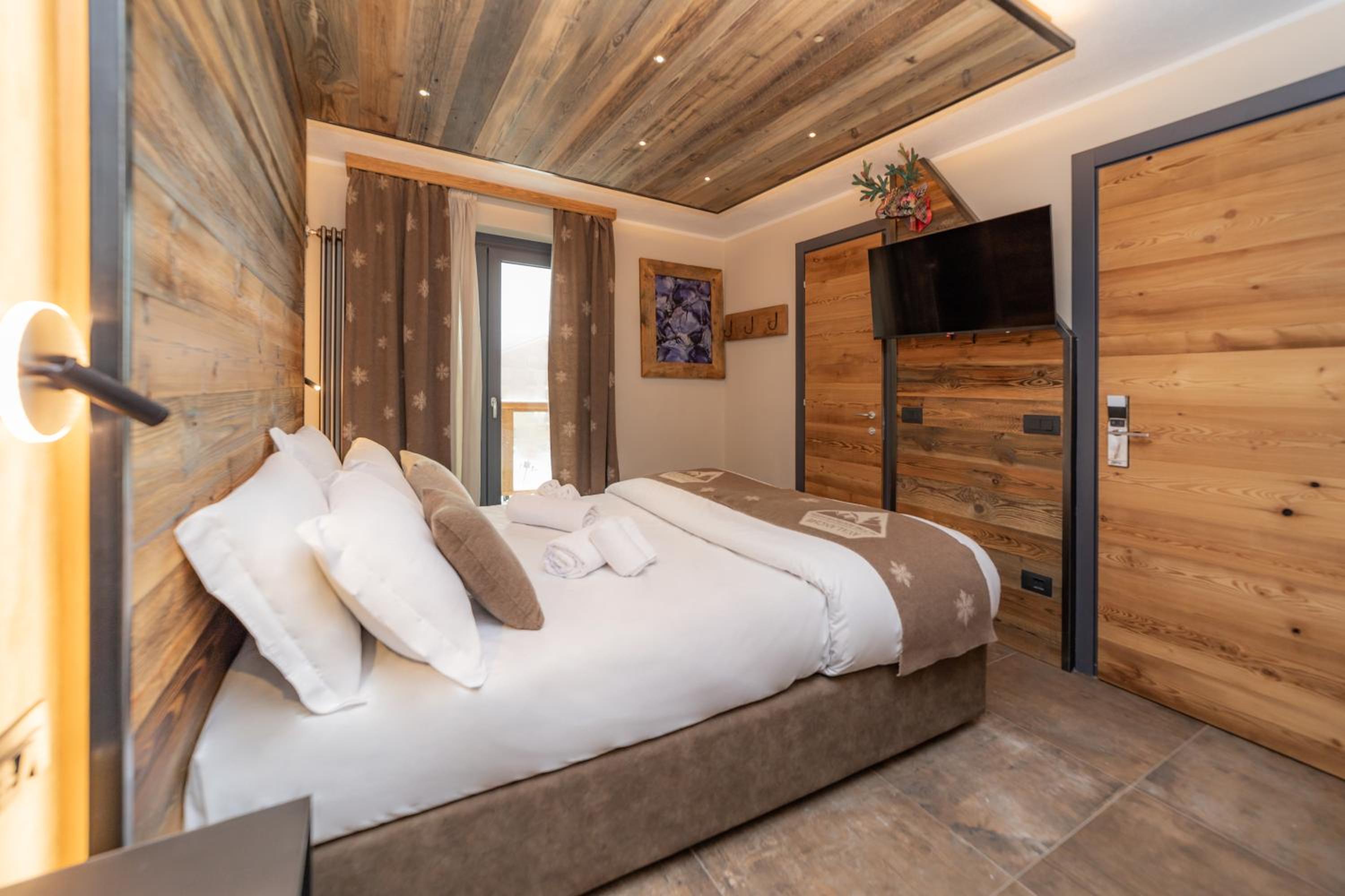 Double Room - Photo 6