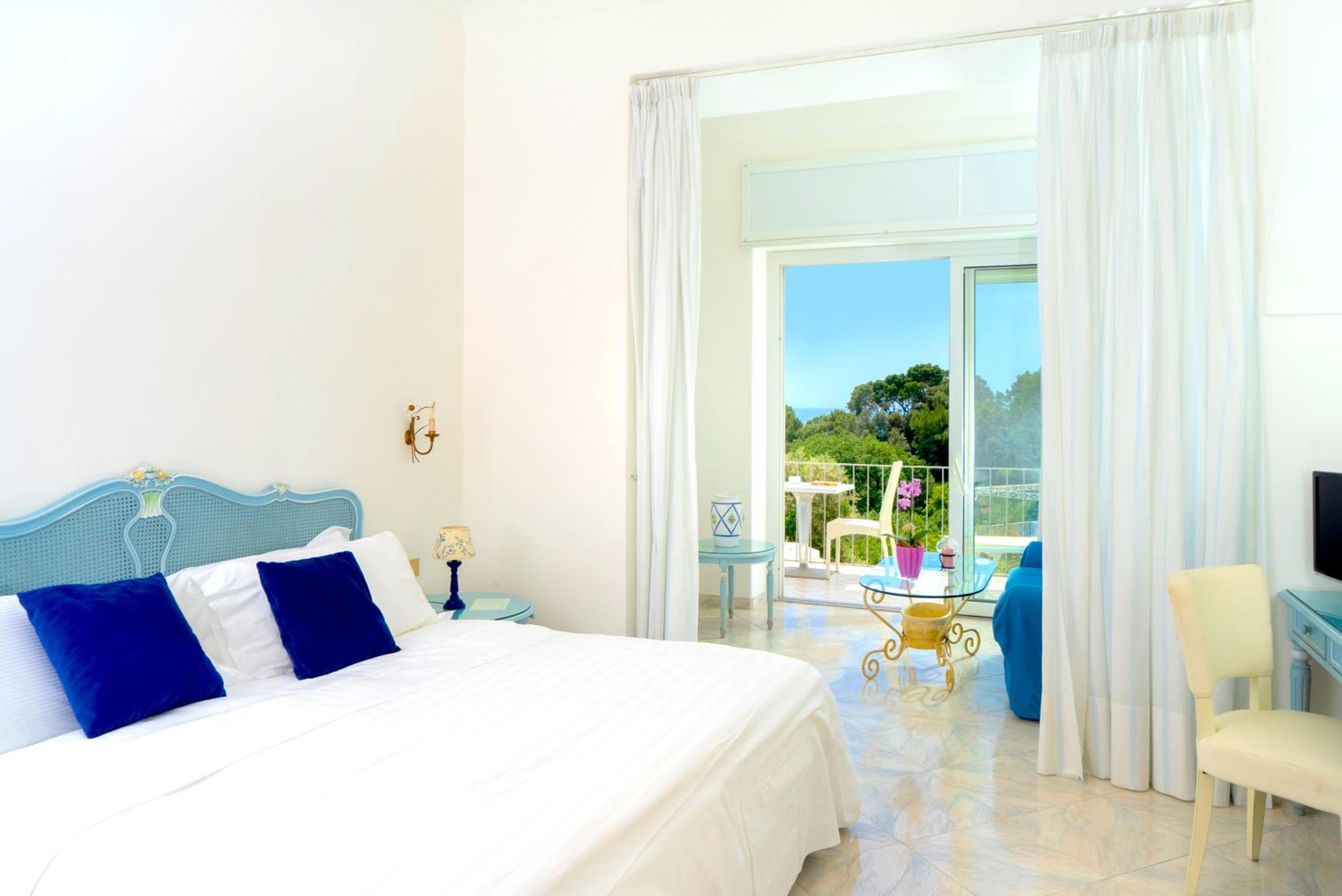 Habitación Doble o con Dos Camas Superior con Vista al Mar