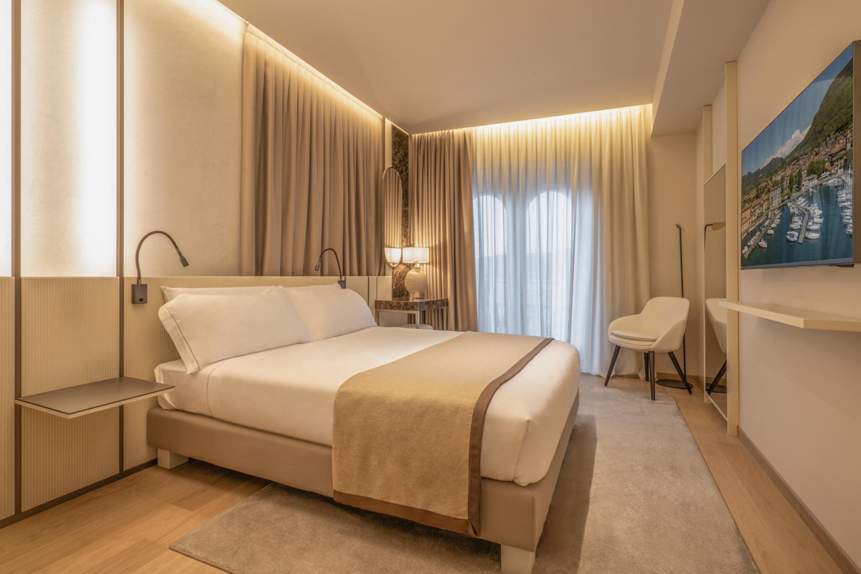 Superior Double Room - Photo 1