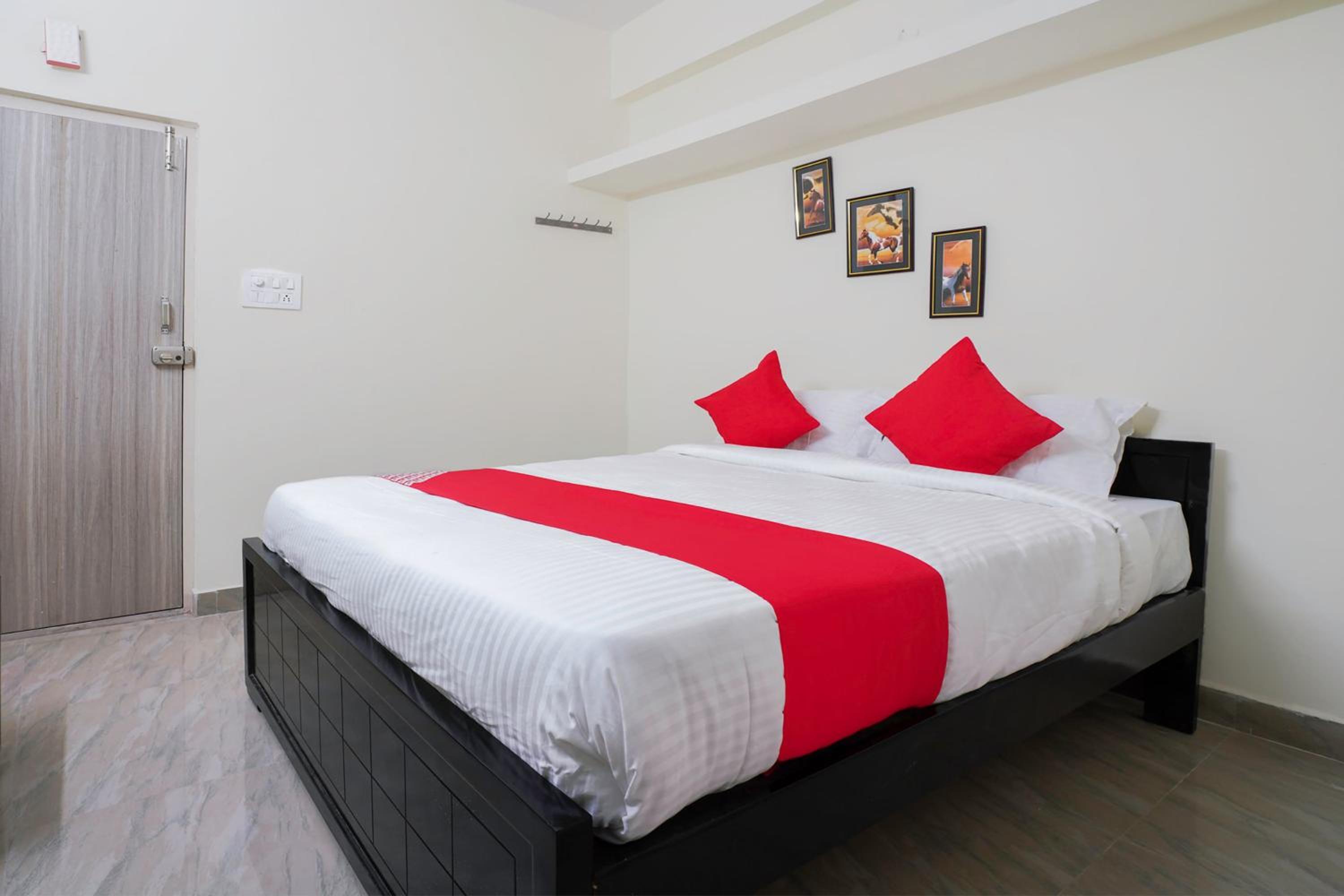 Small Double Room photo 3