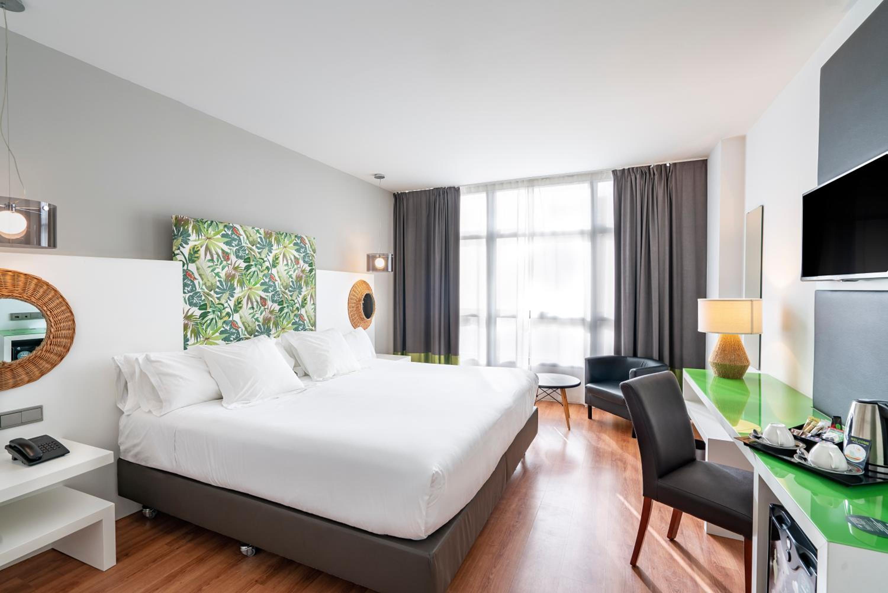 Superior Double or Twin Room with Views photo 3