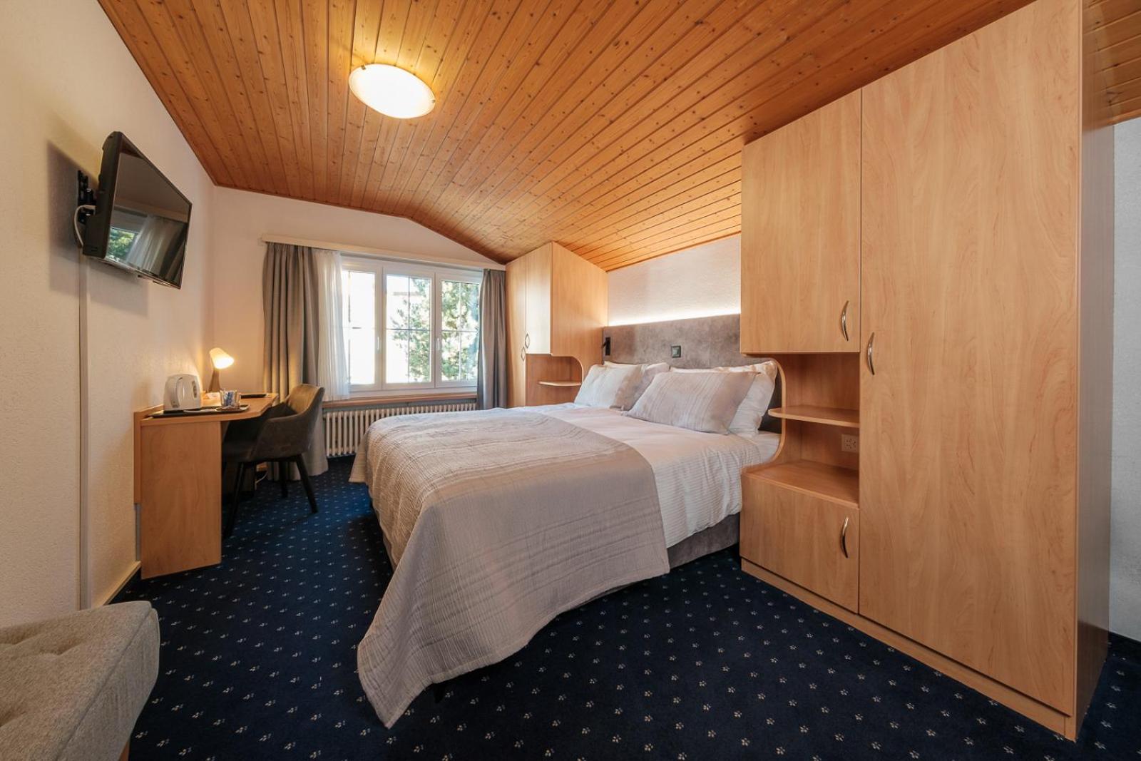 Standard Triple Room - Photo 7