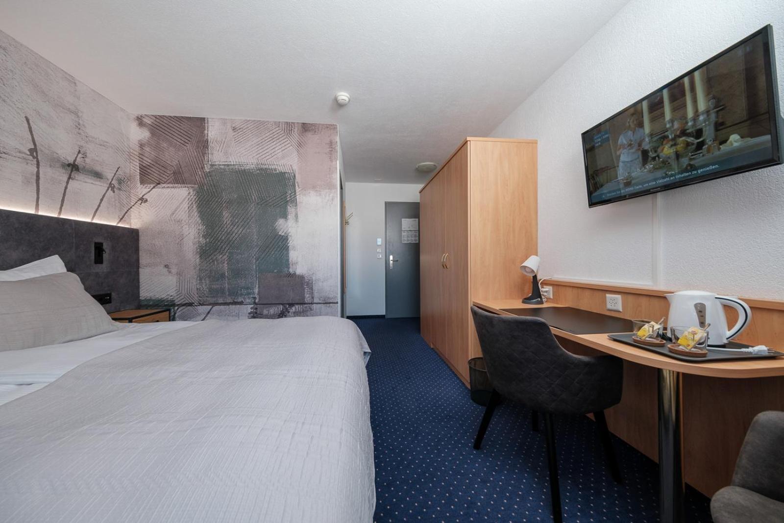 Standard Double Room - Photo 3