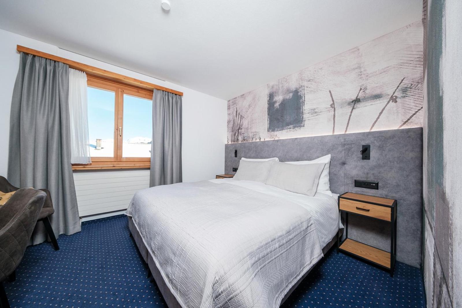Standard Double Room - Photo 2