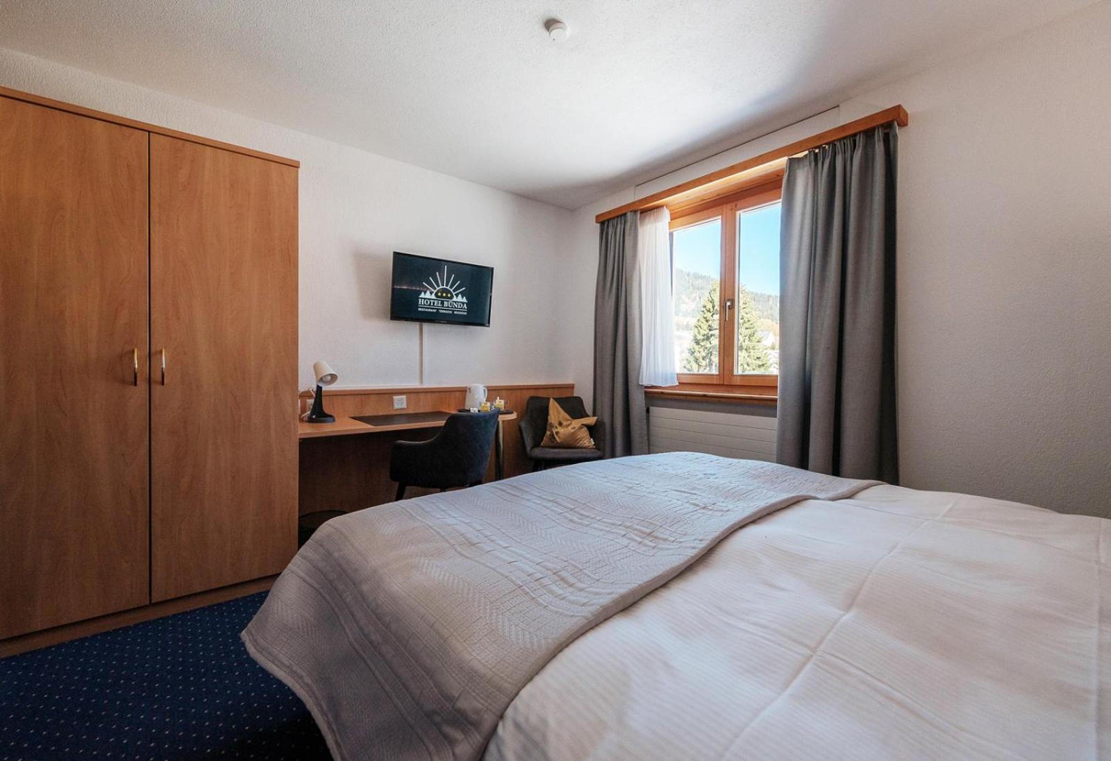 Standard Triple Room - Photo 8