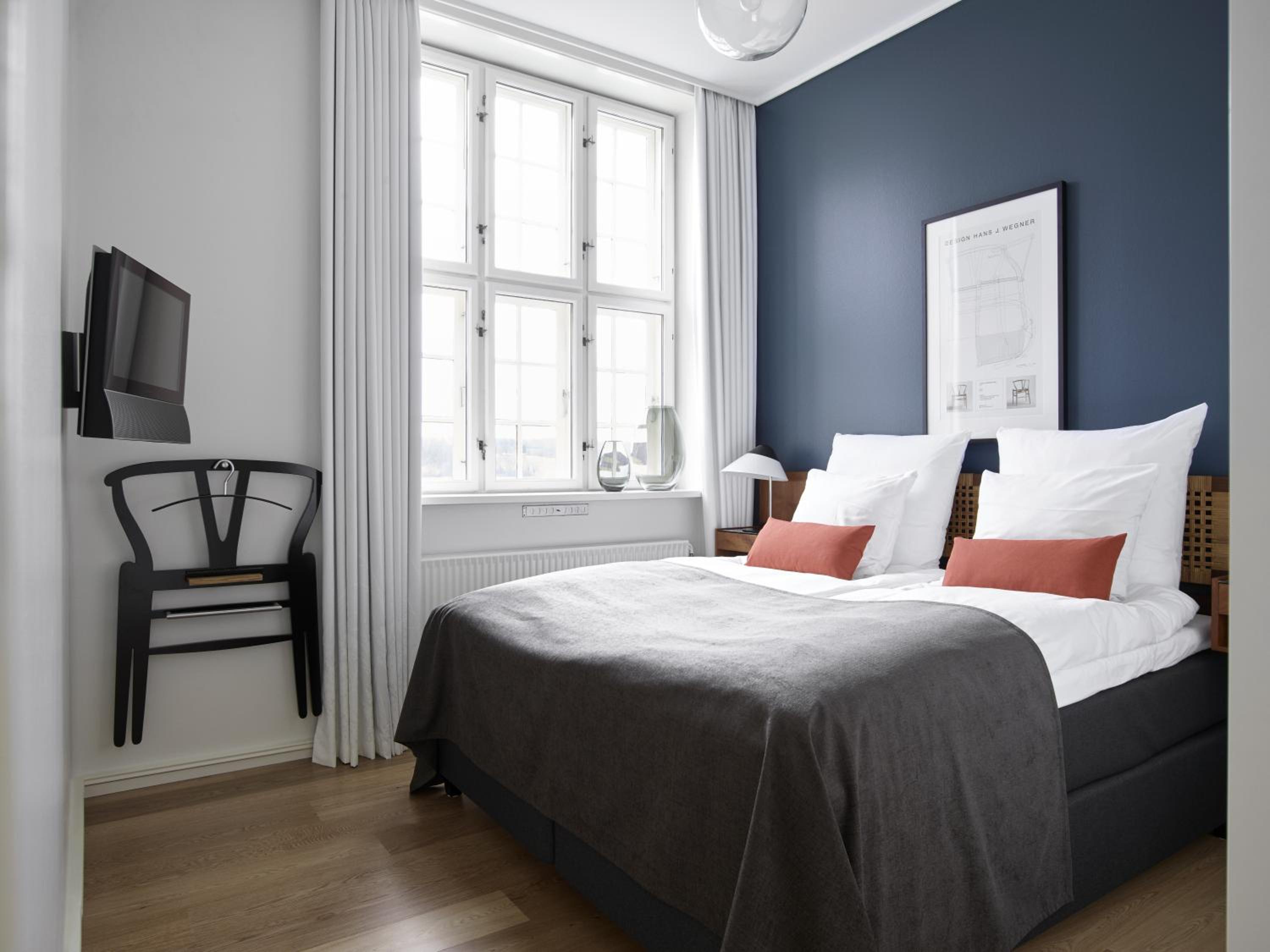 Suite with Balcony - Photo 8
