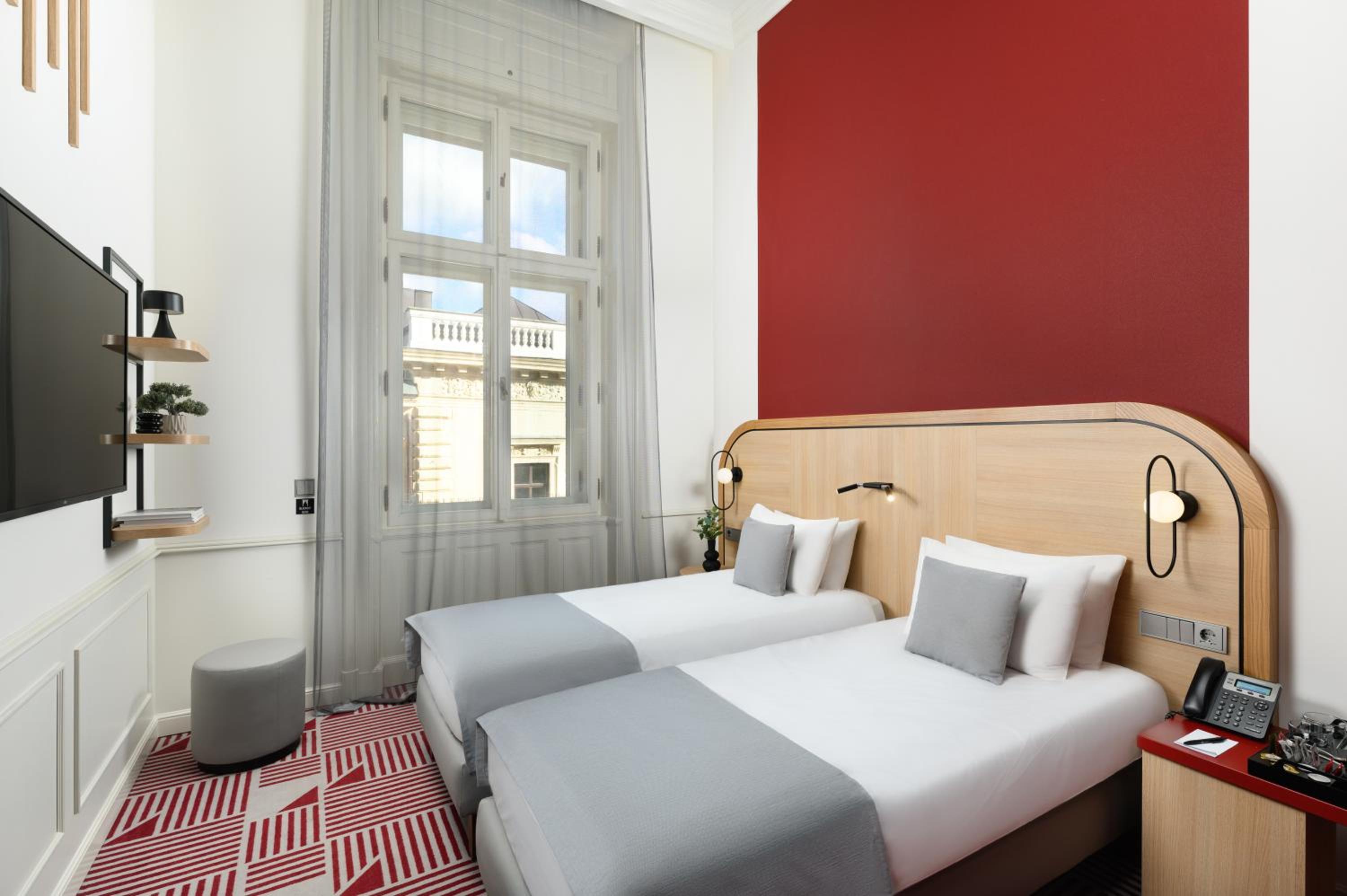 Superior Twin Room