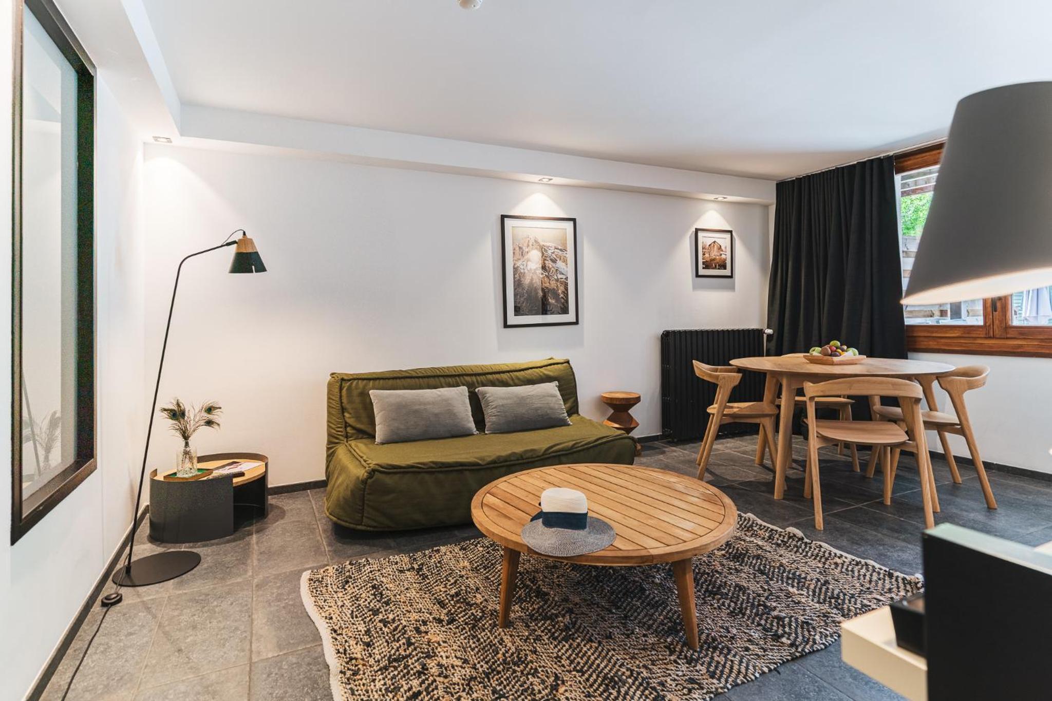 Three-Bedroom Apartment - Photo 1