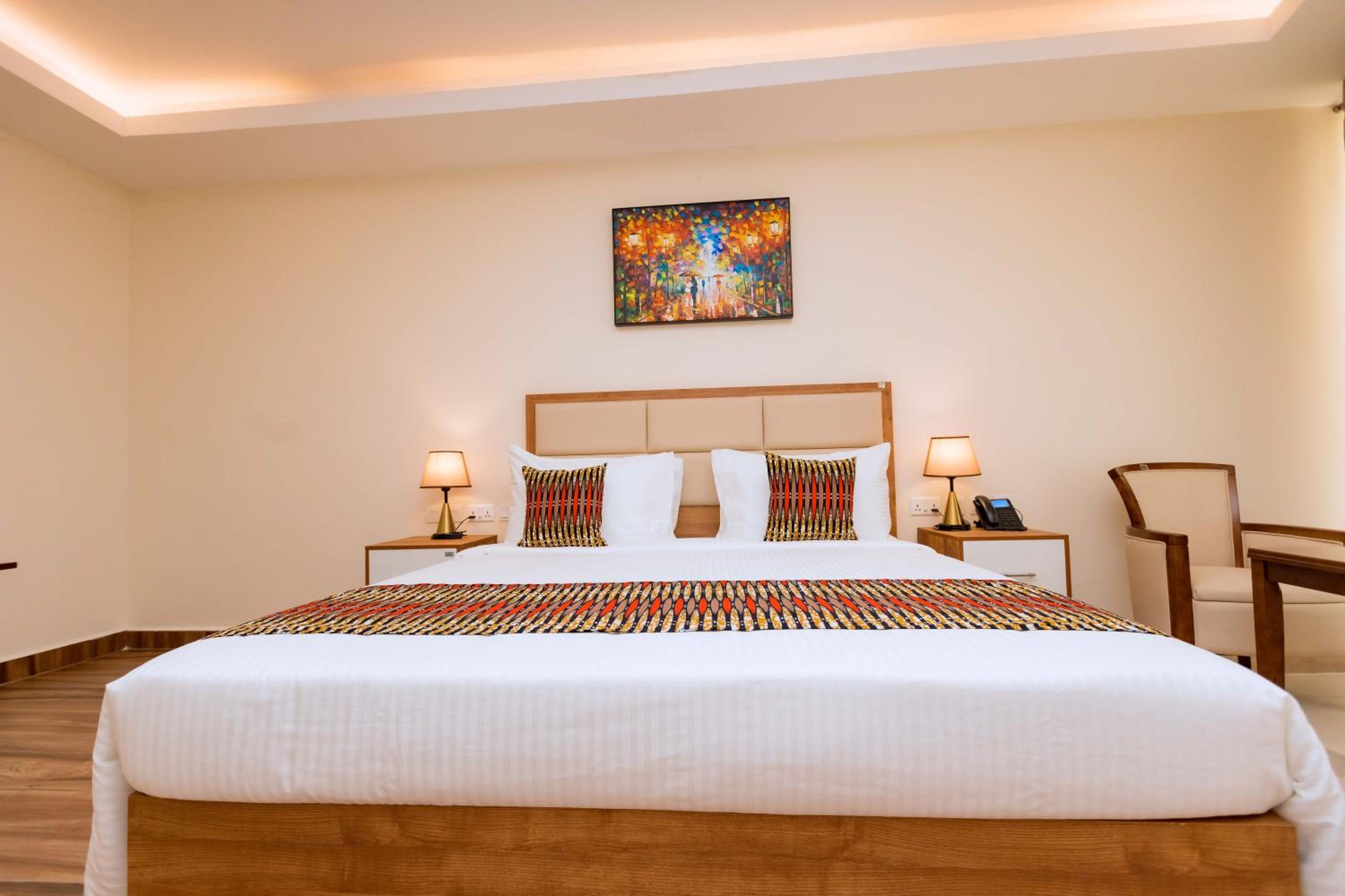 Junior Suite with Balcony - Photo 1