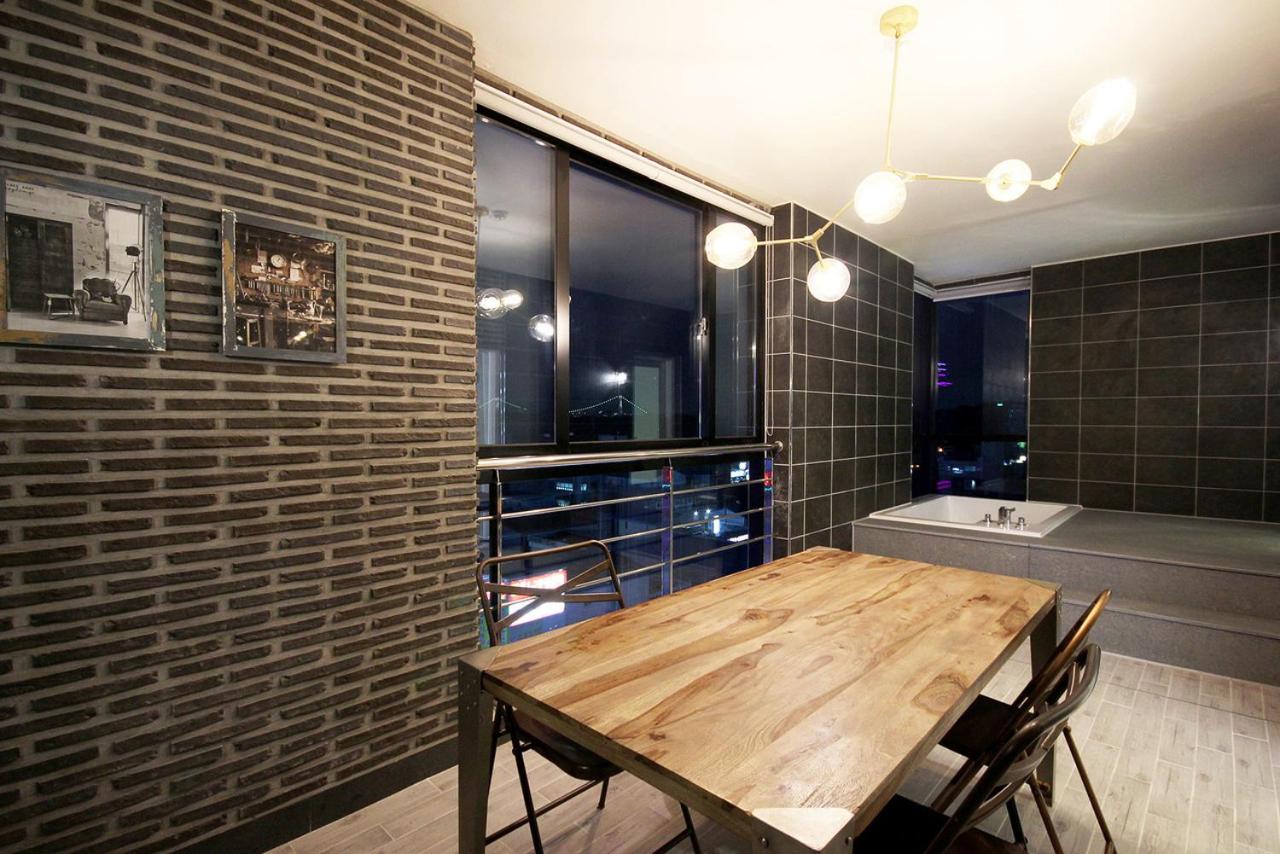 Deluxe Suite - Photo 10