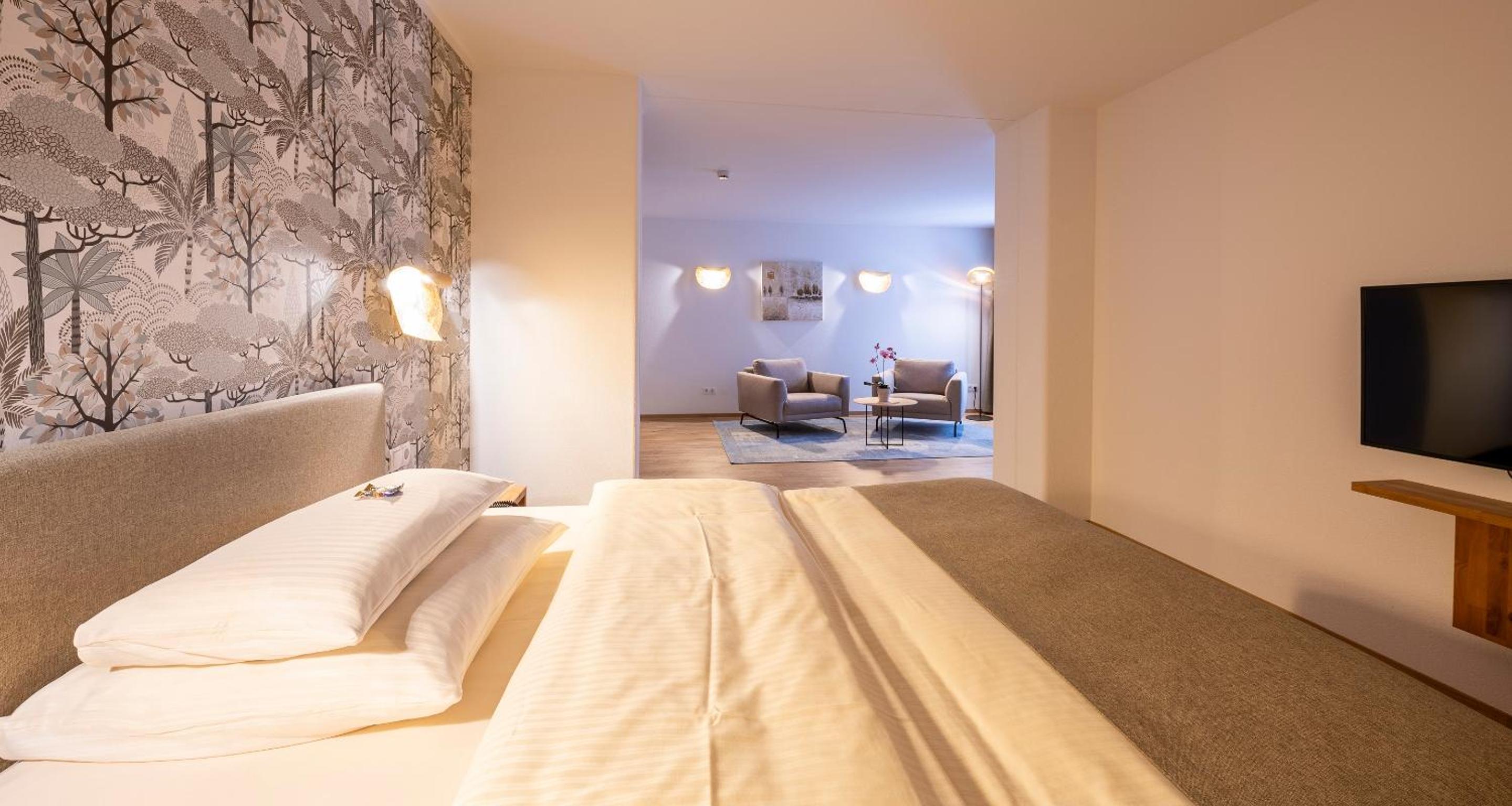 Queen Suite - Photo 3