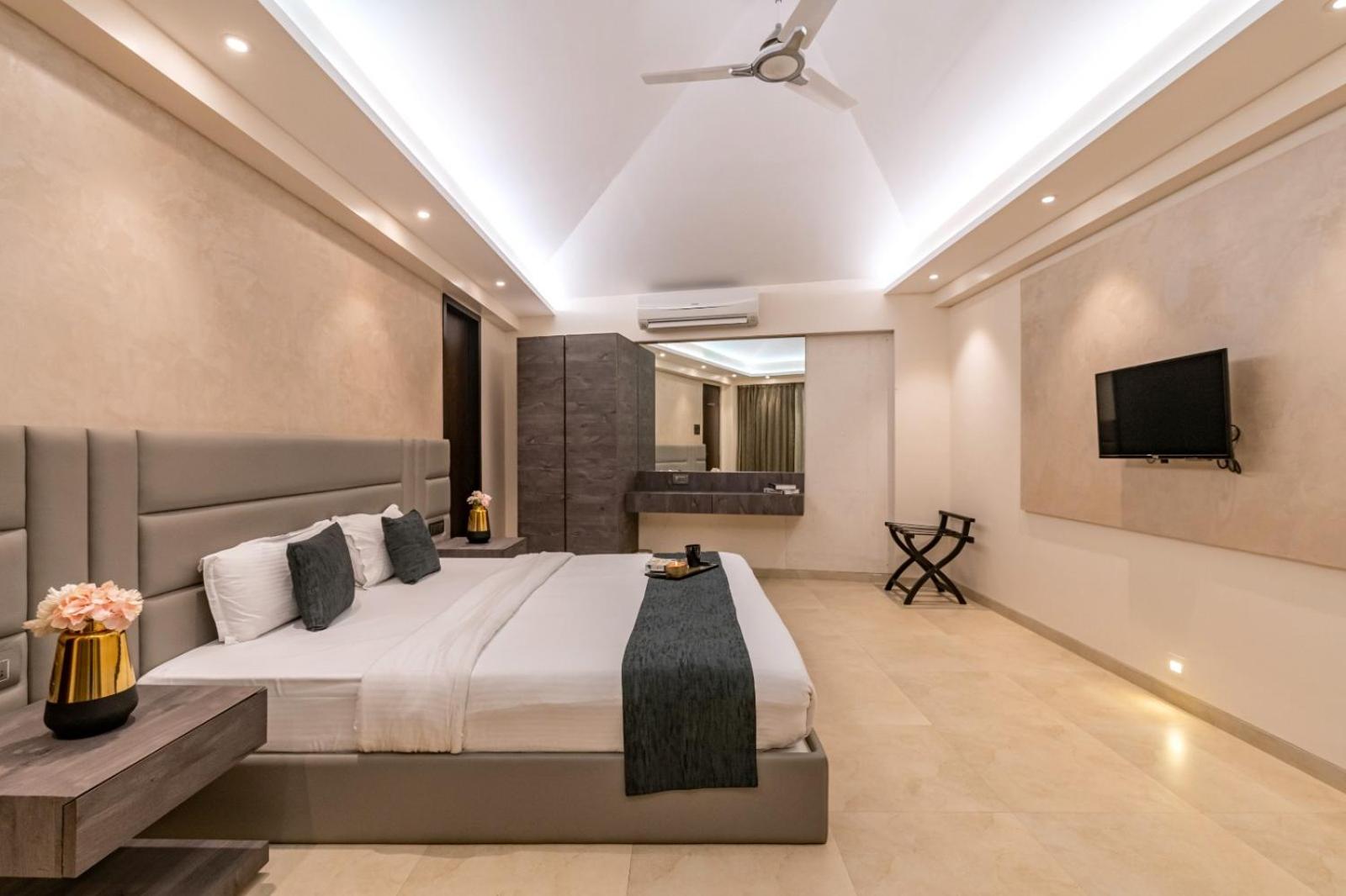Villa photo 2