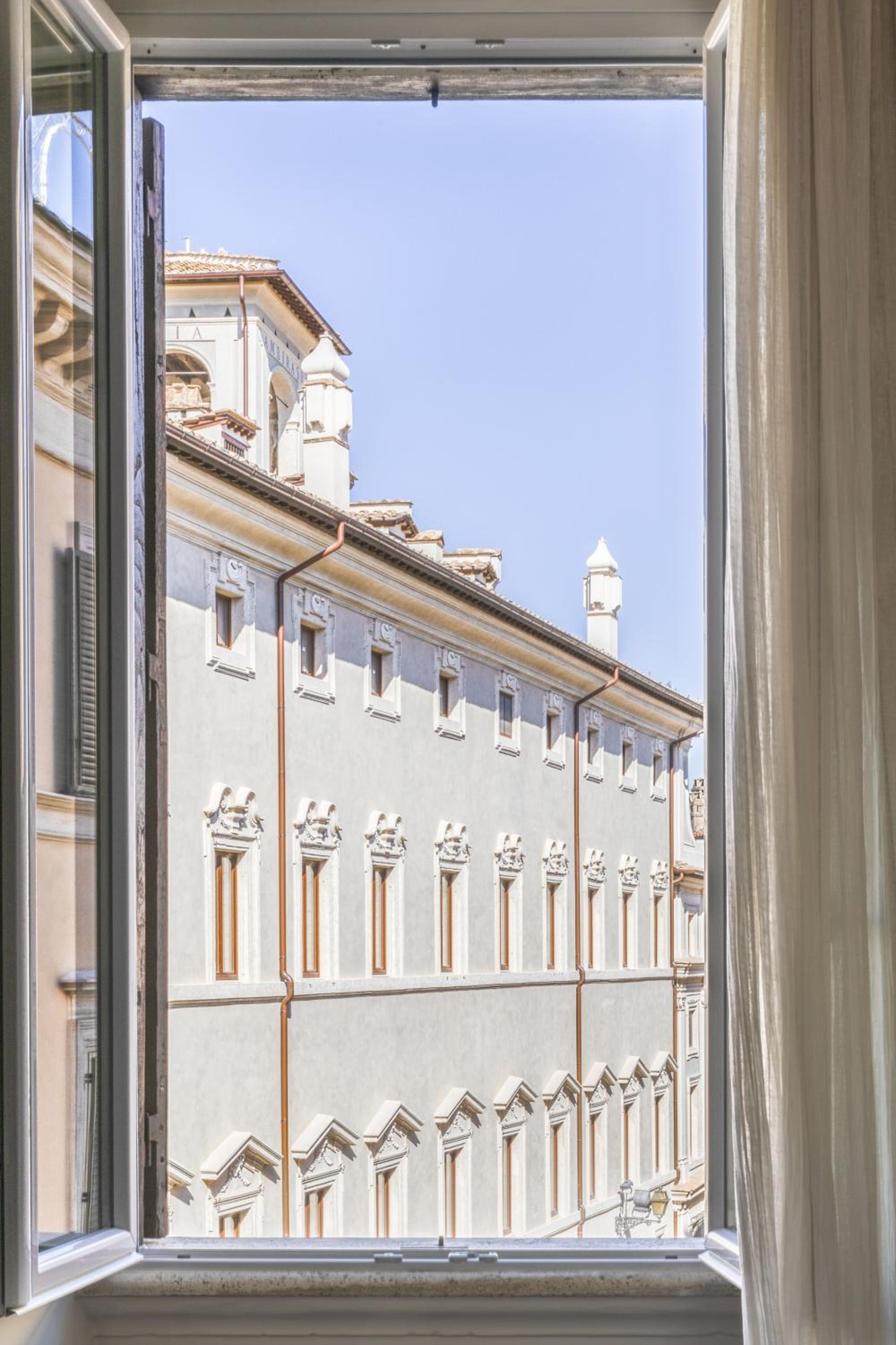 Superior Double or Twin Room with City View photo 2