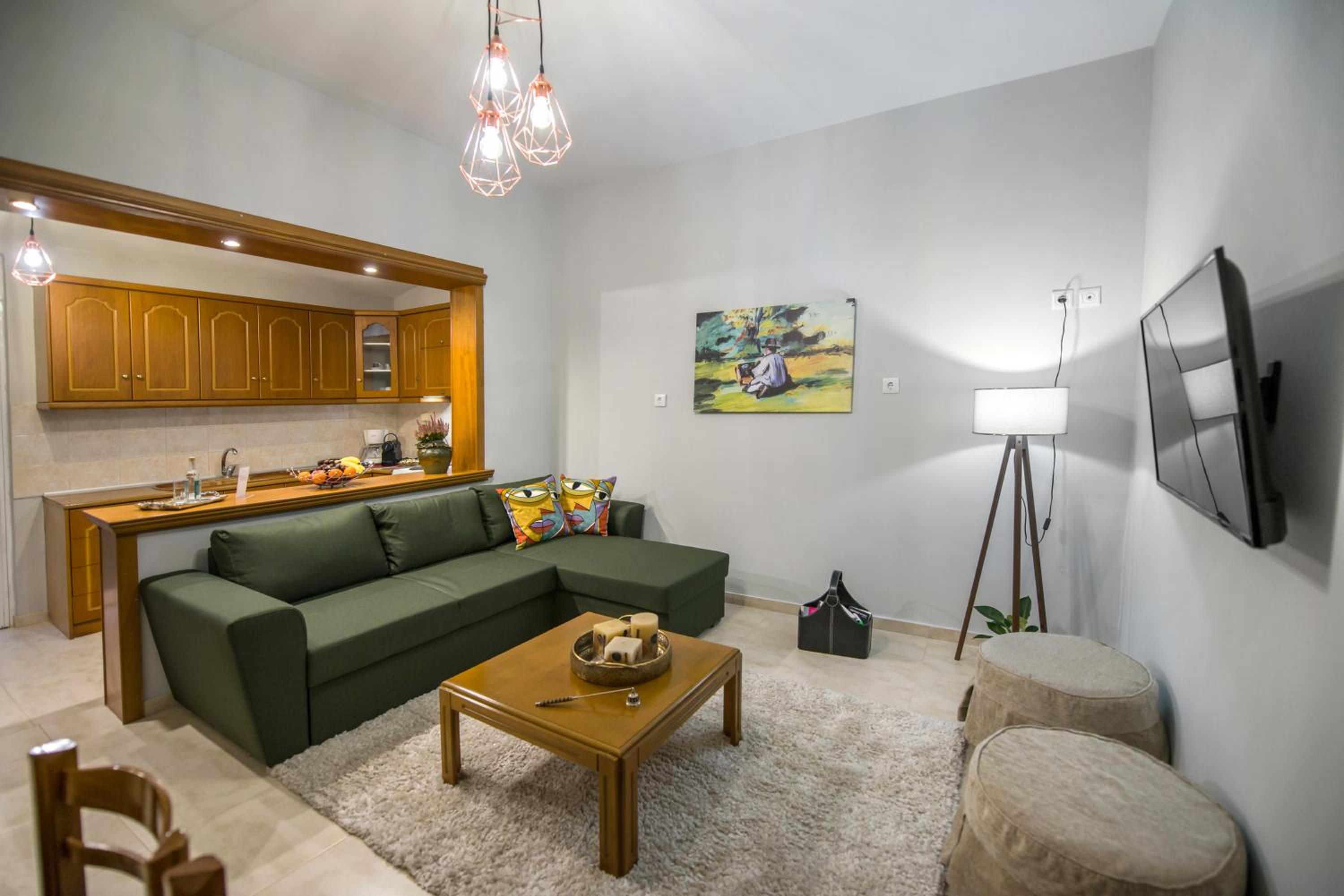 One-Bedroom Apartment photo 3