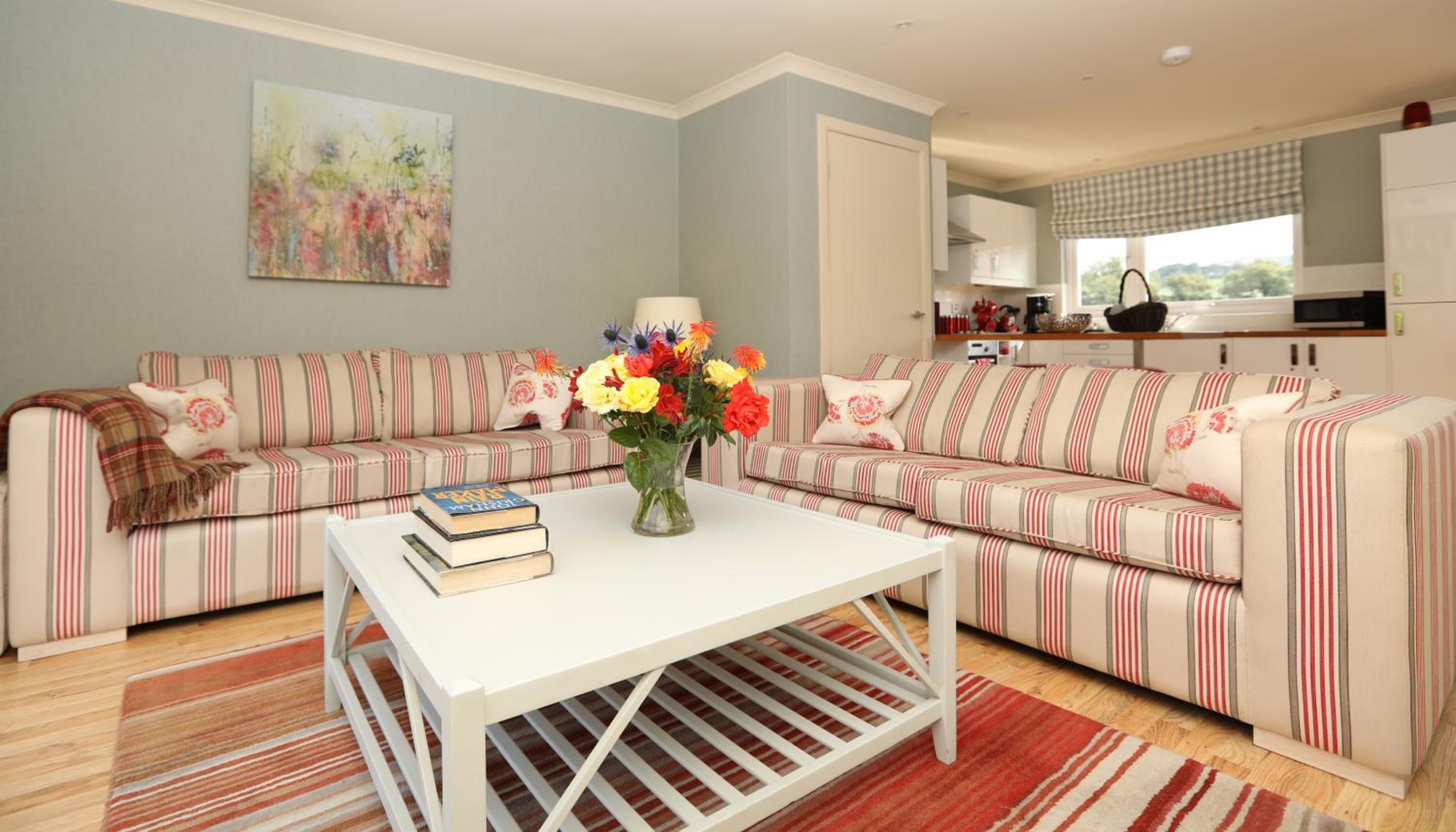 Two-Bedroom Cottage photo 1