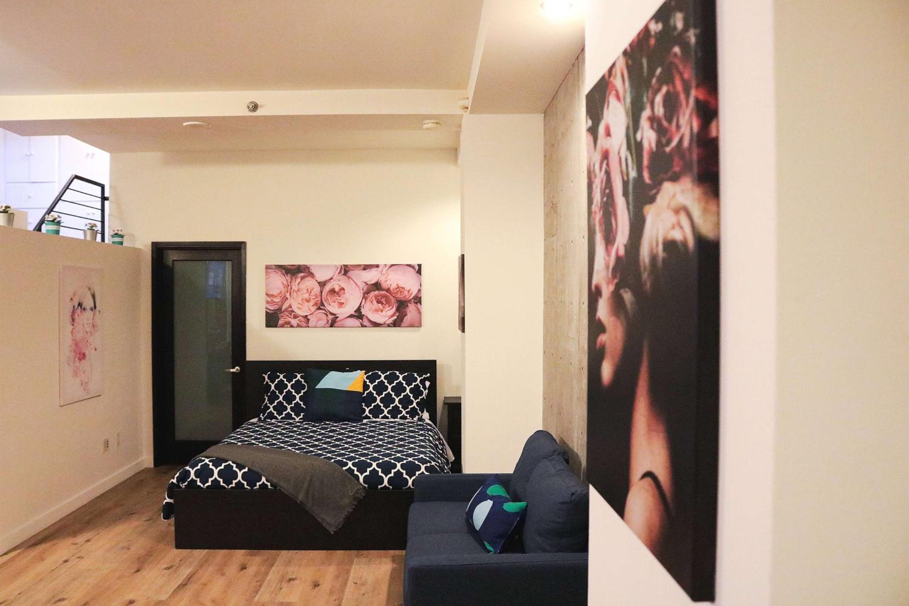 Bi-Level Suite with Two Queen Beds, Non-Smoking photo 1