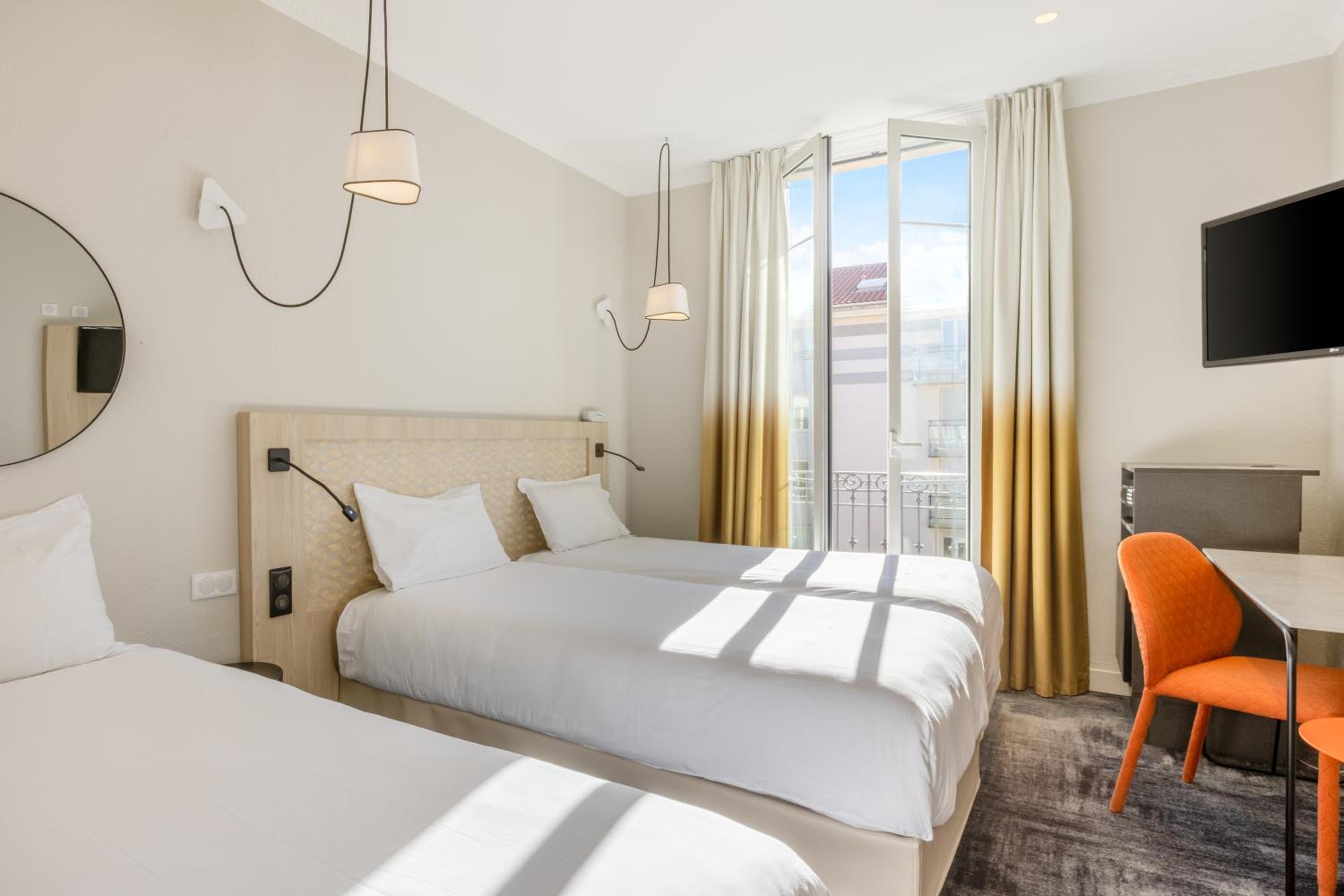 Triple Room - Photo 1