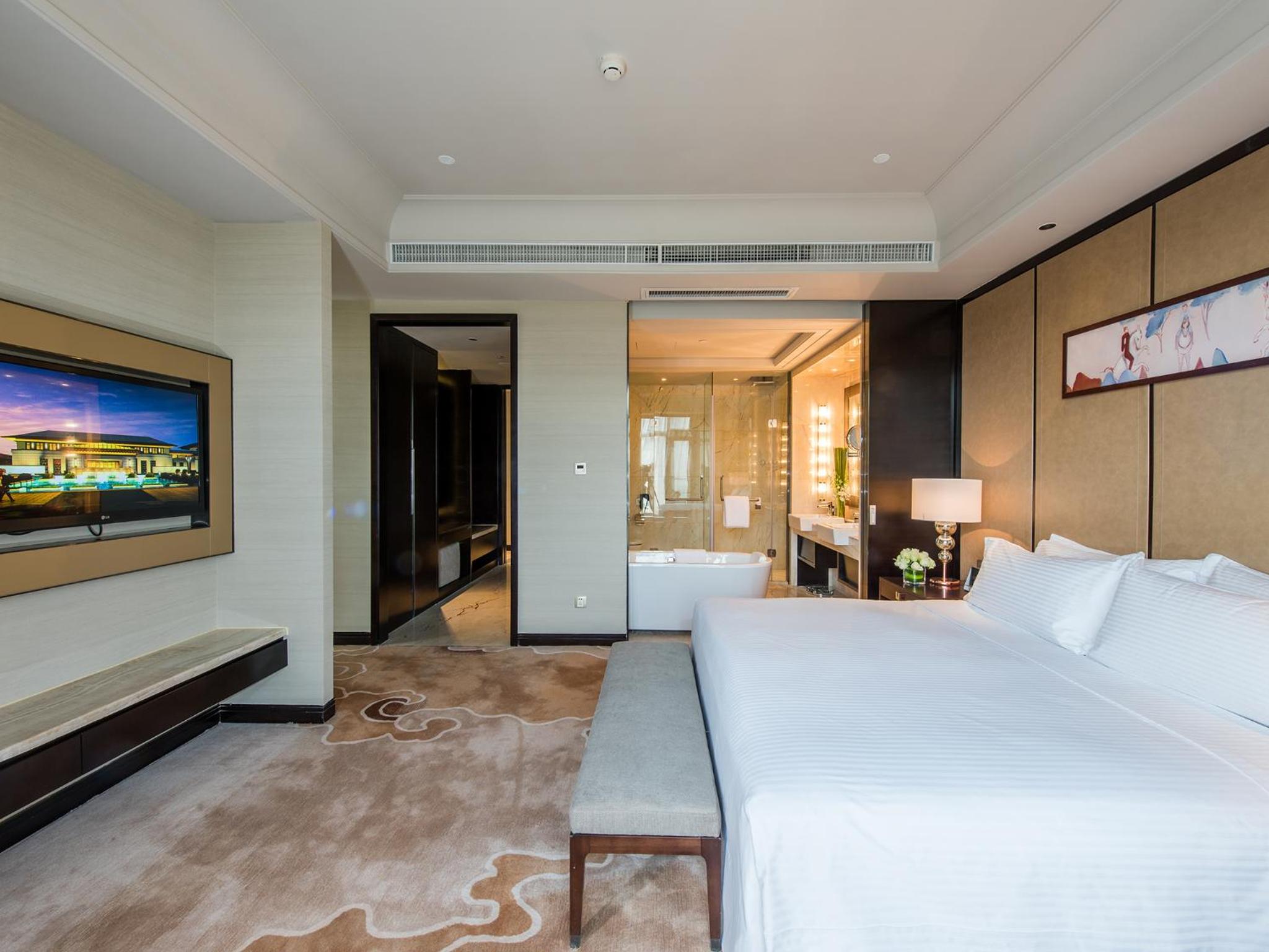 Executive Suite photo 3