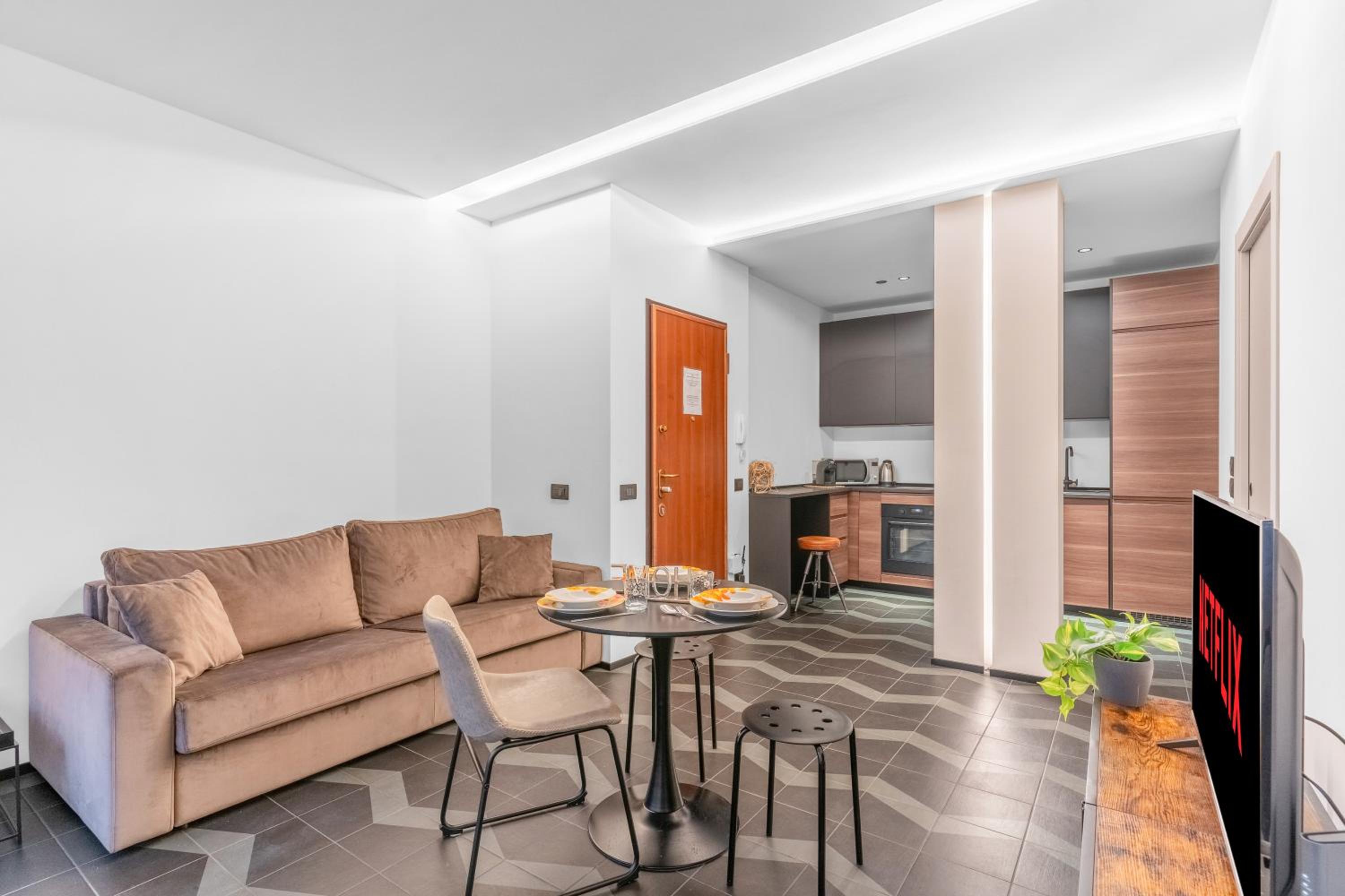 One-Bedroom Apartment
