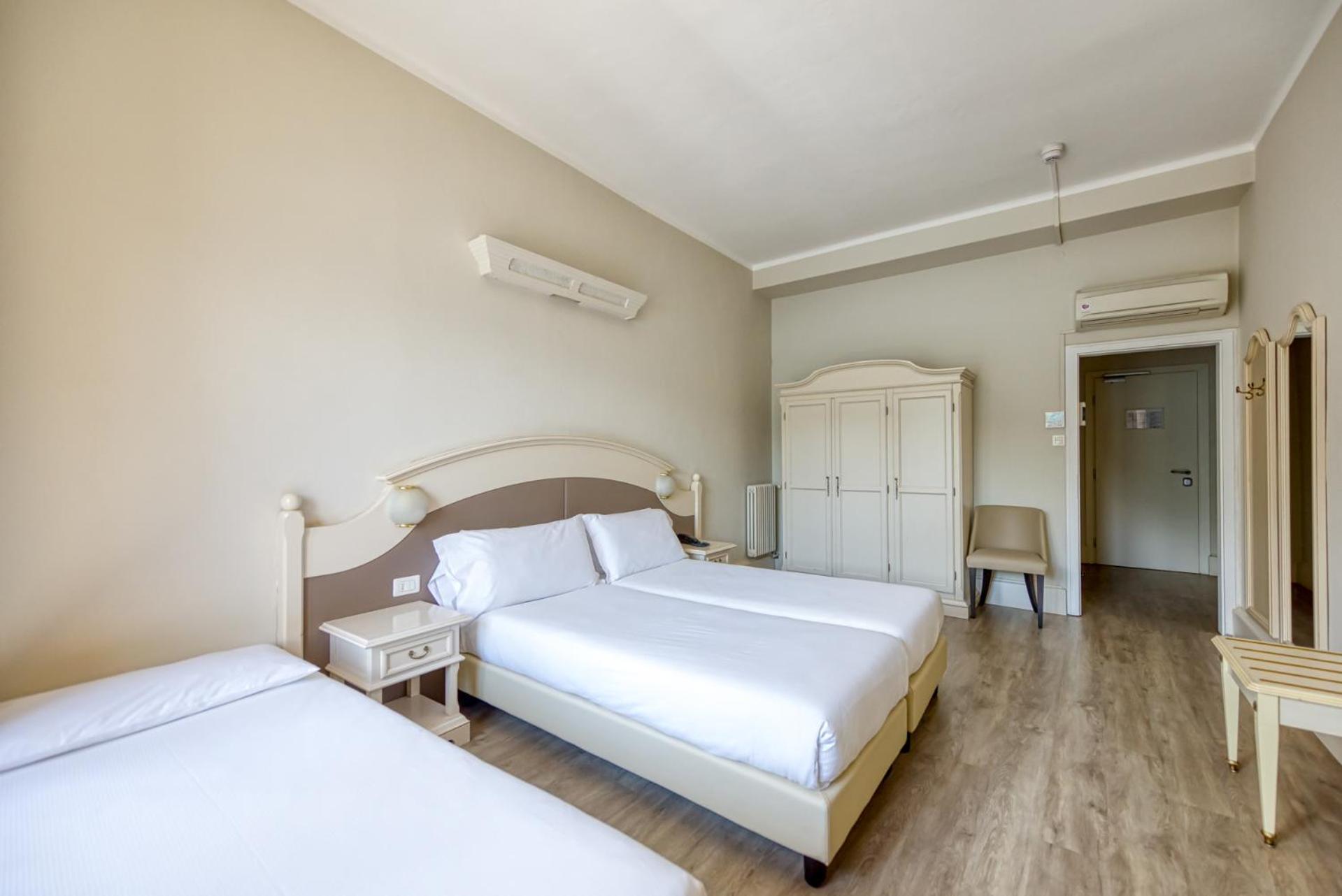 Triple Room - Photo 2