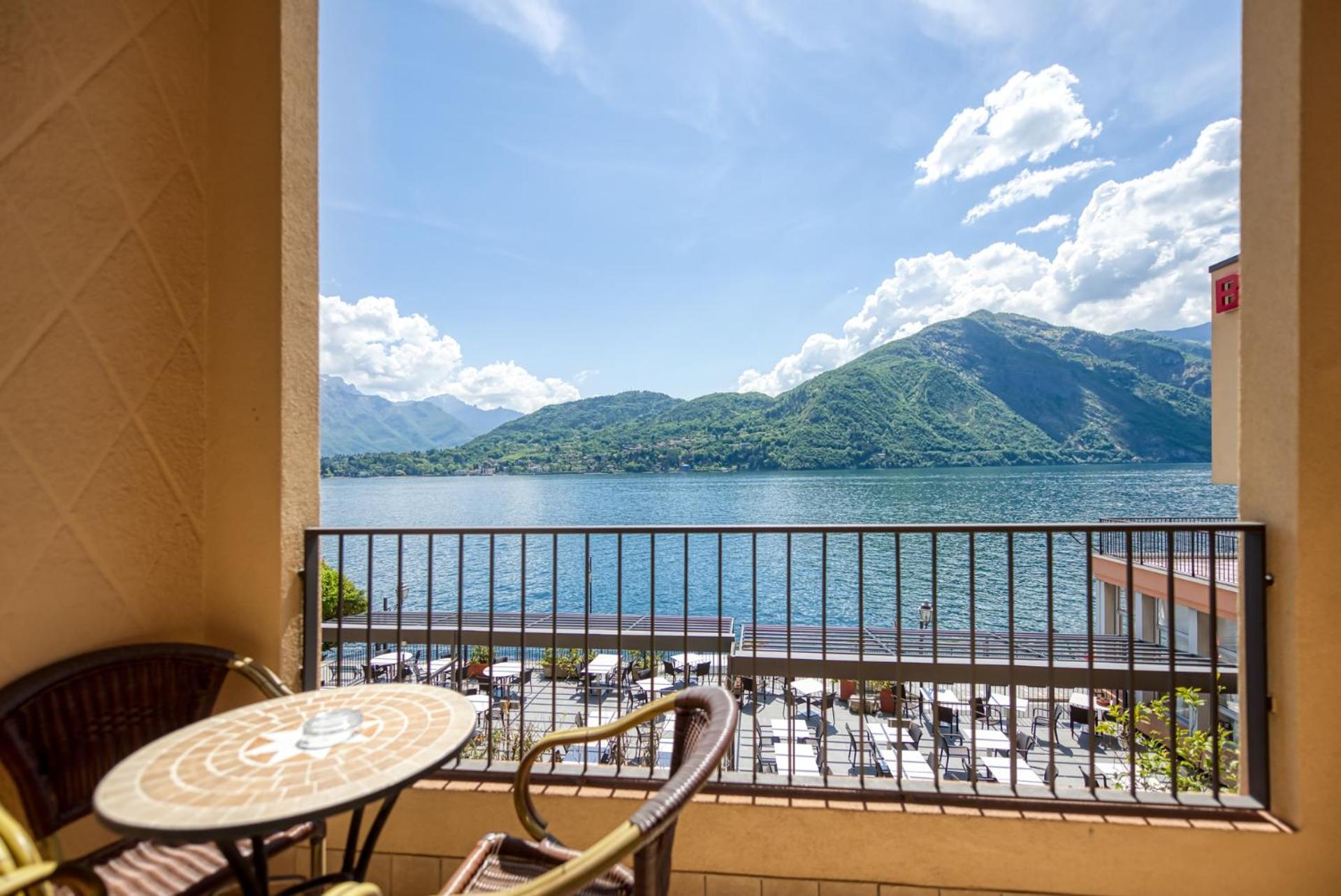 Triple Room with Lake View and Balcony - Photo 4