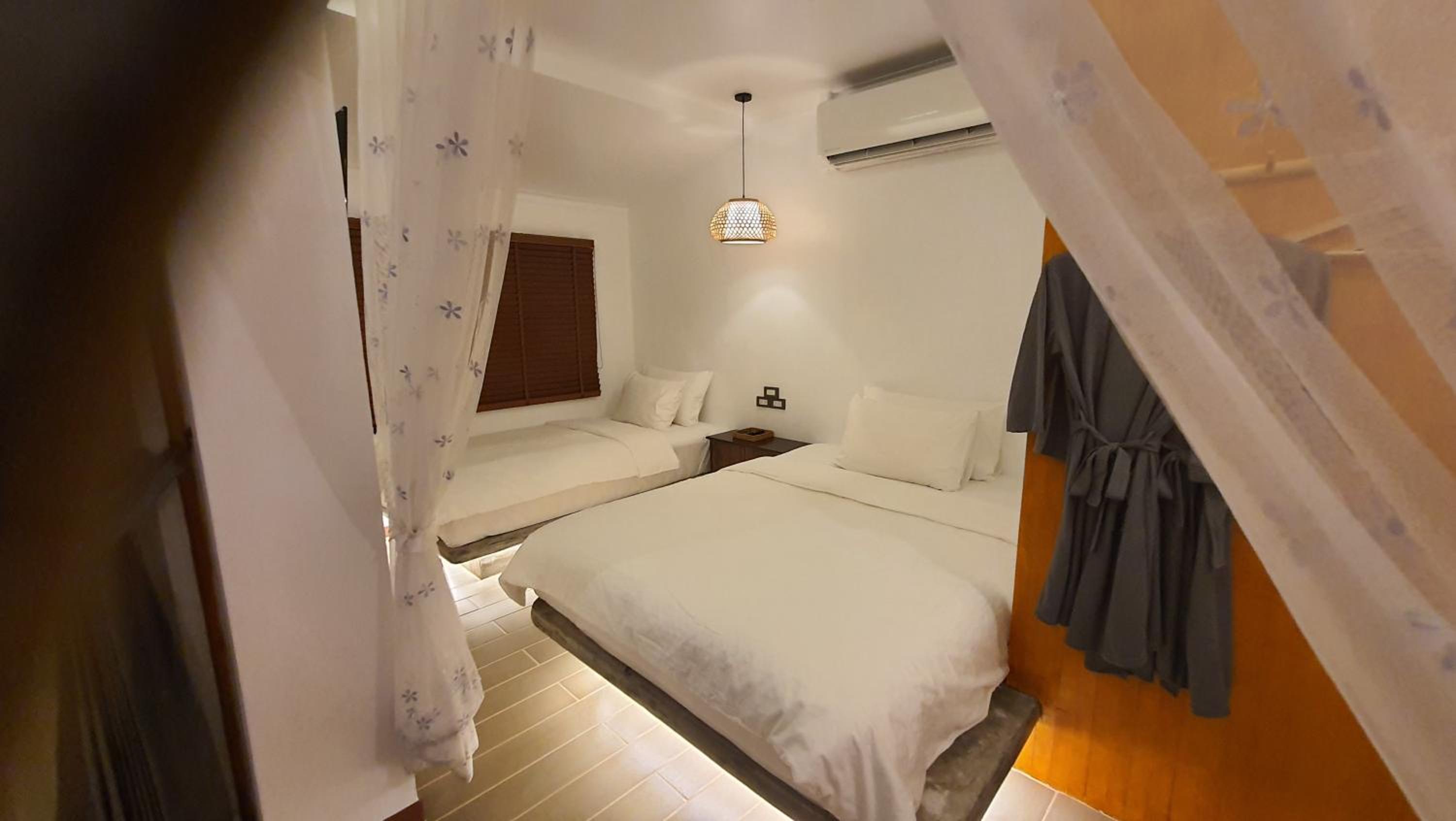 Deluxe Suite with Sea View