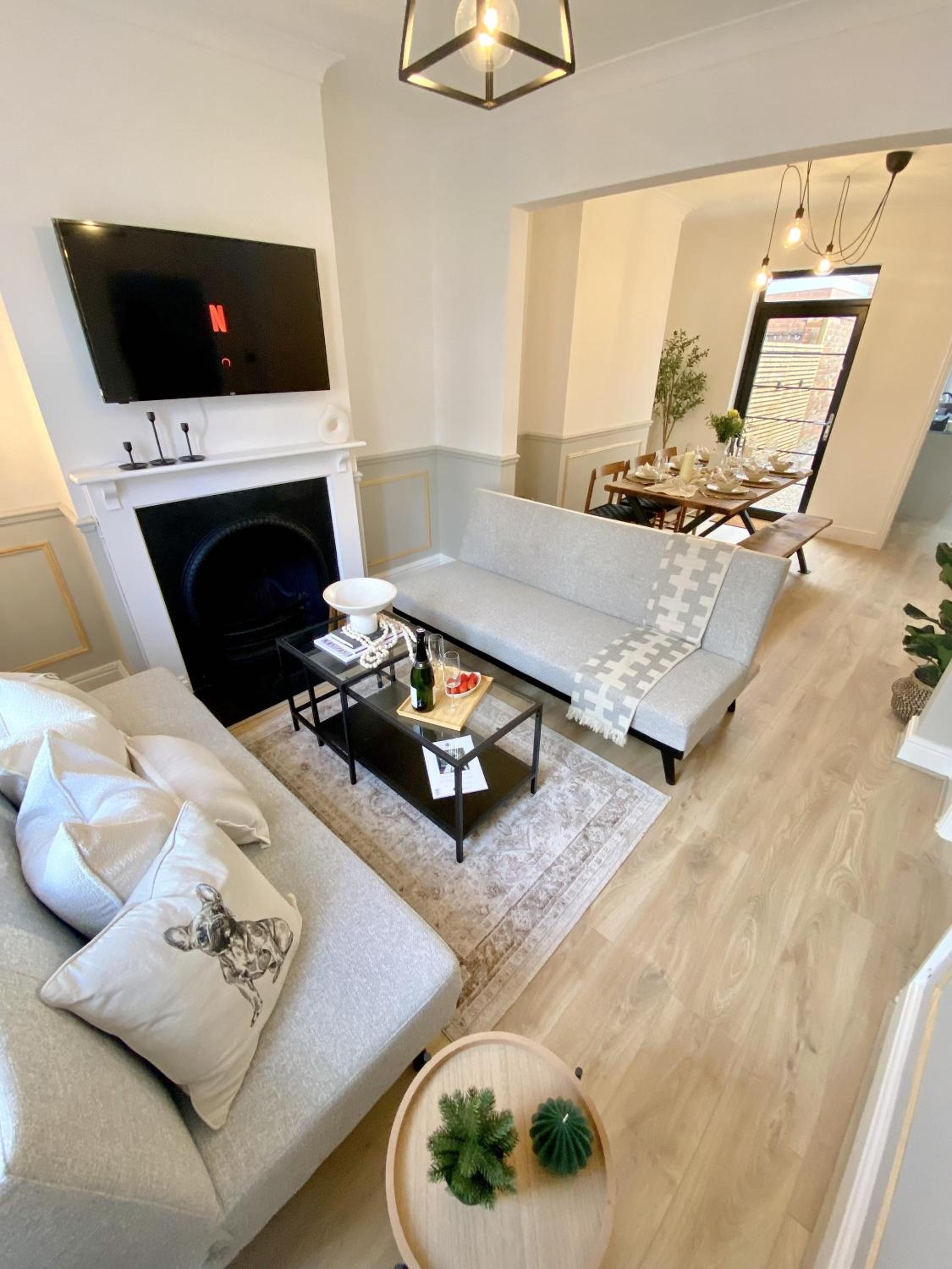 Three-Bedroom House photo 1