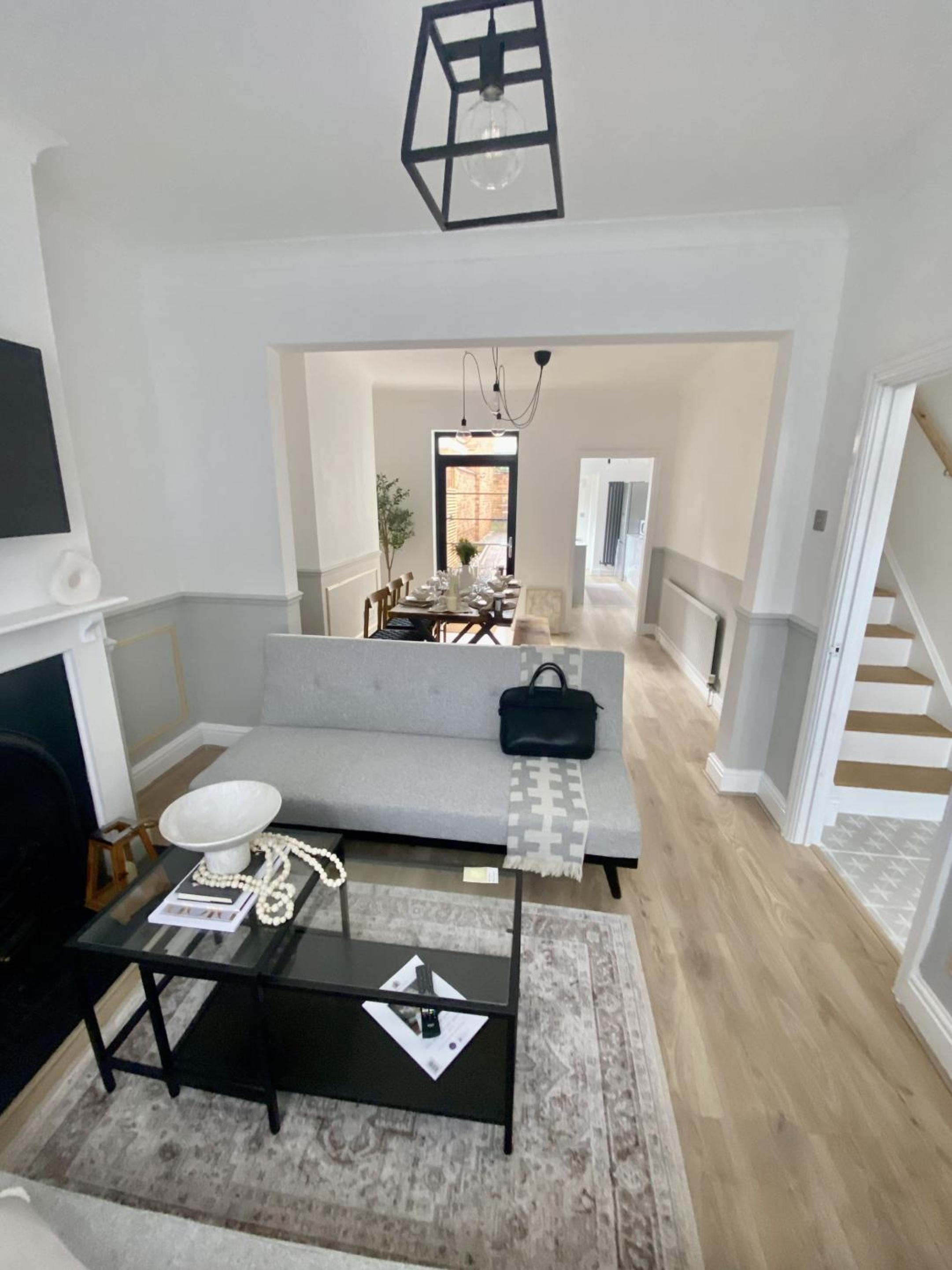 Three-Bedroom House photo 3