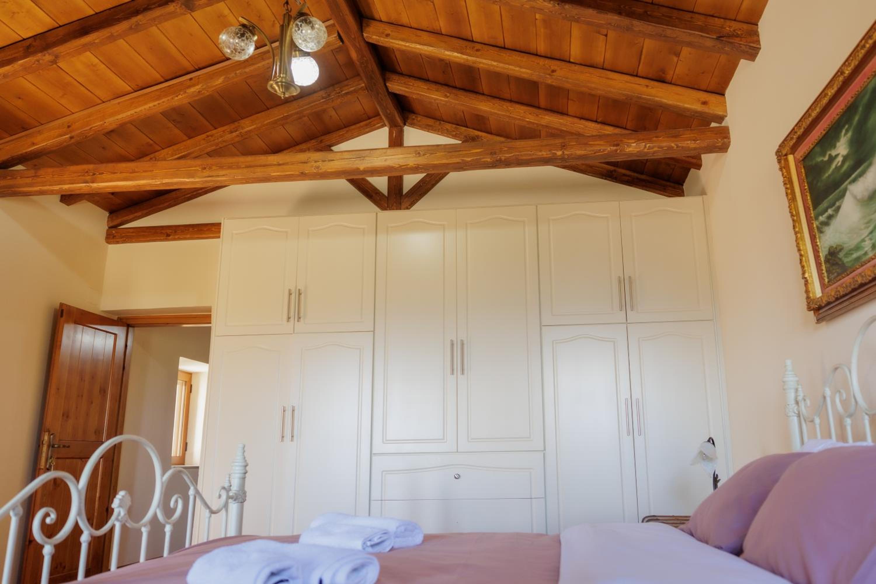 Two-Bedroom House photo 2