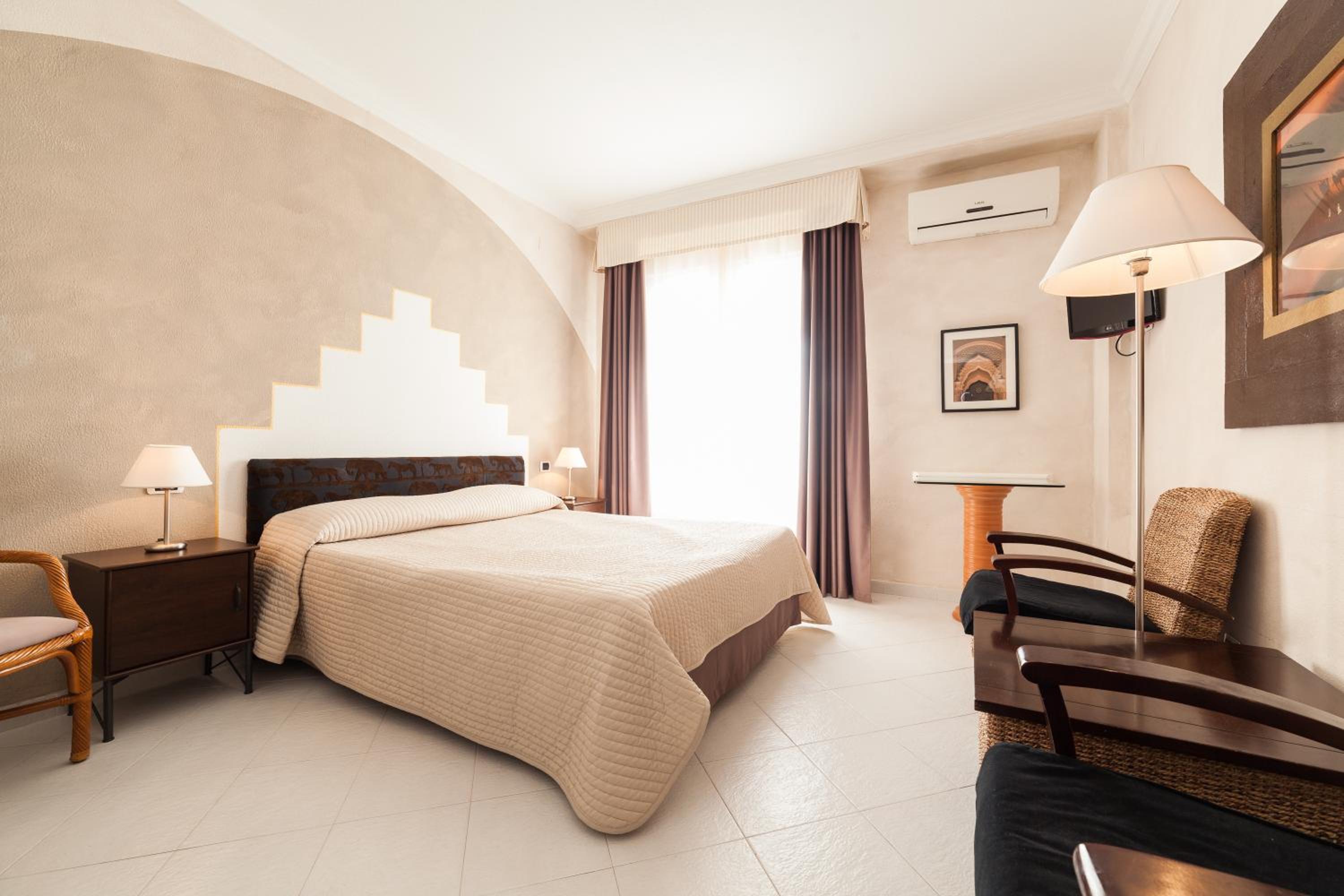 Family Room with Sea View - Photo 1