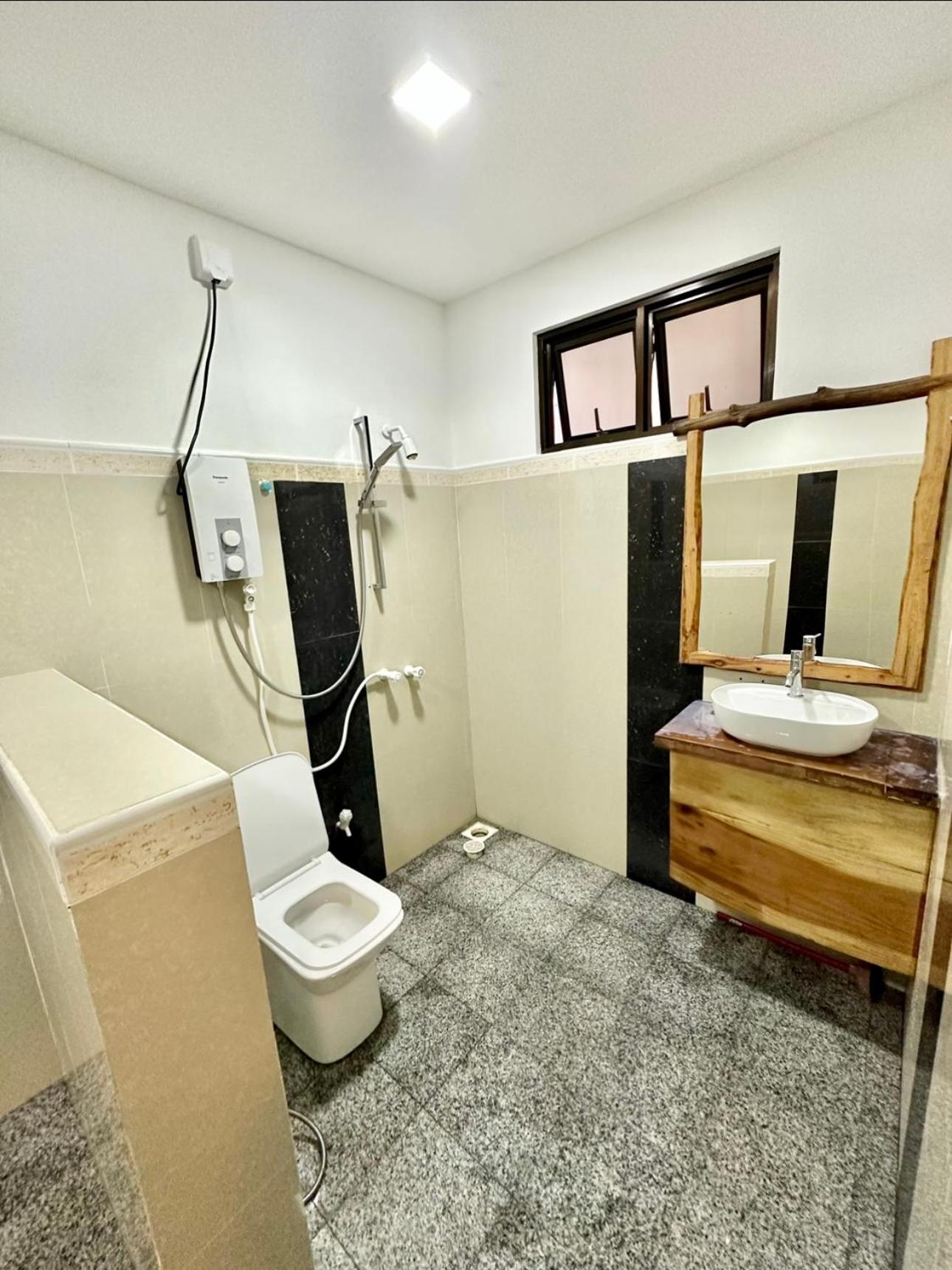 Quadruple Room - Photo 4