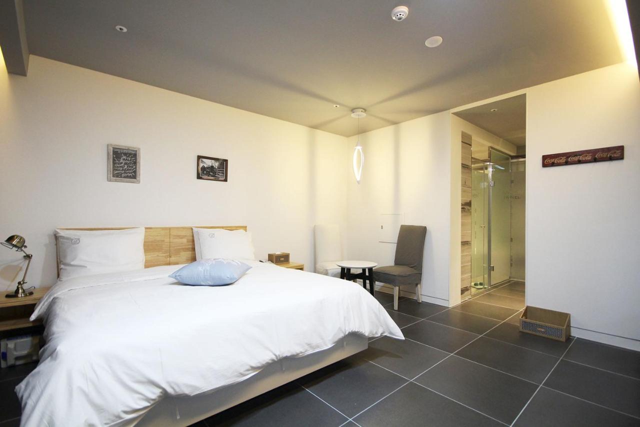 Double Room - Photo 3