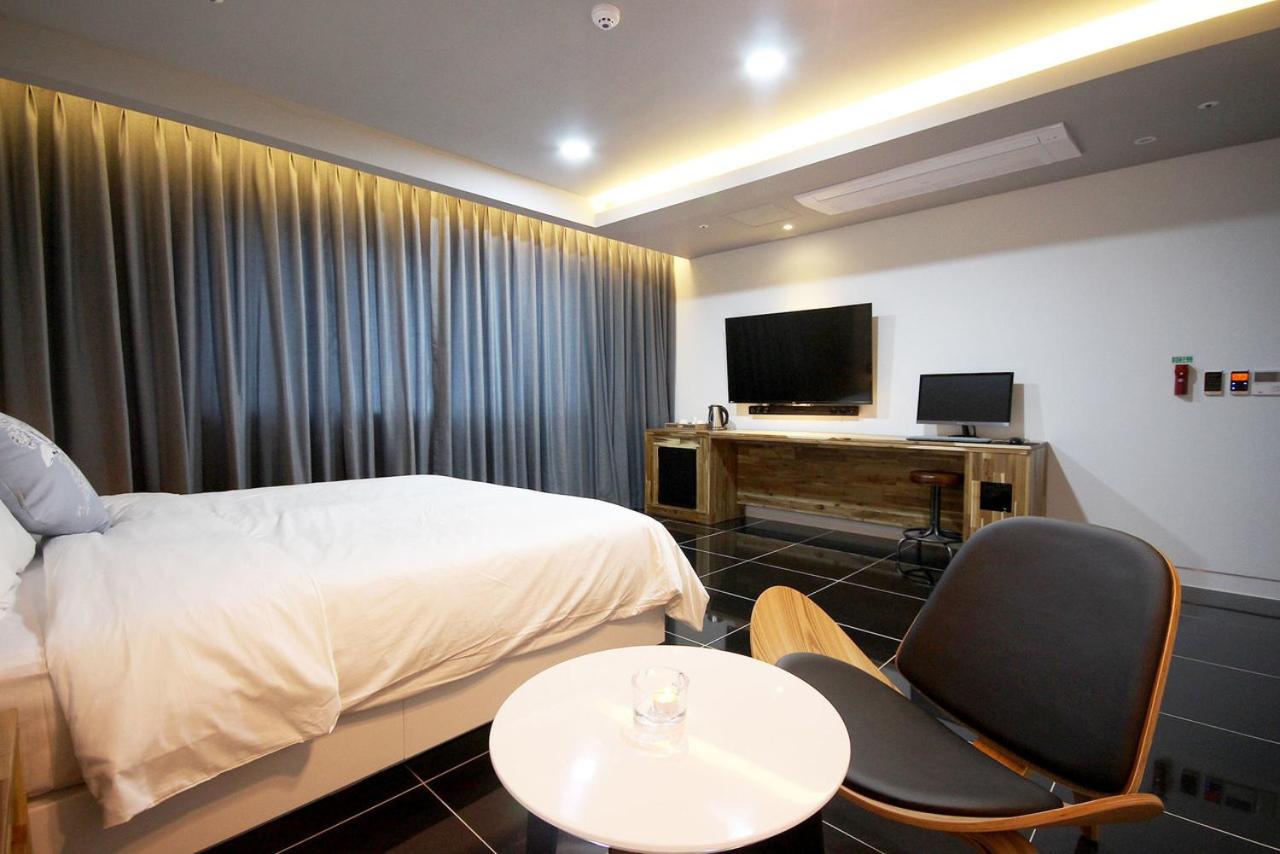 Double Room - Photo 5