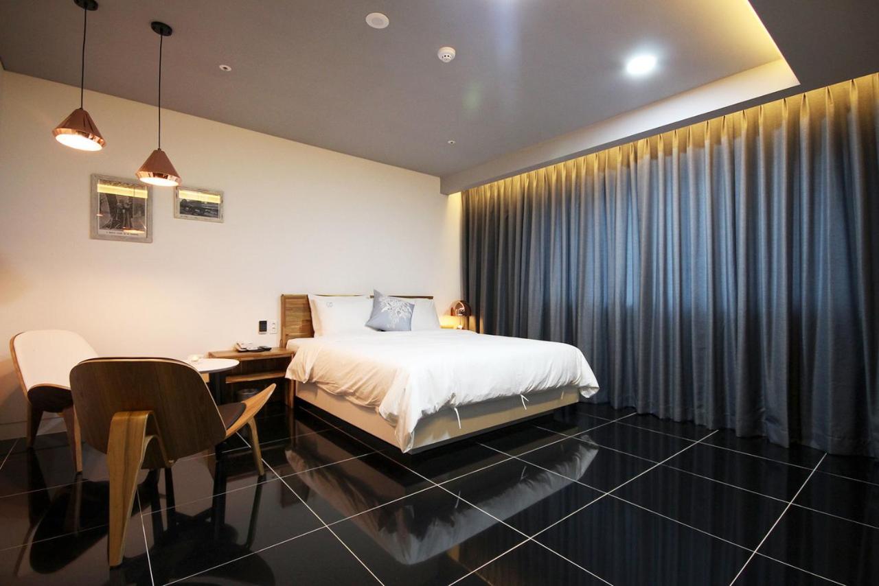 Double Room - Photo 8