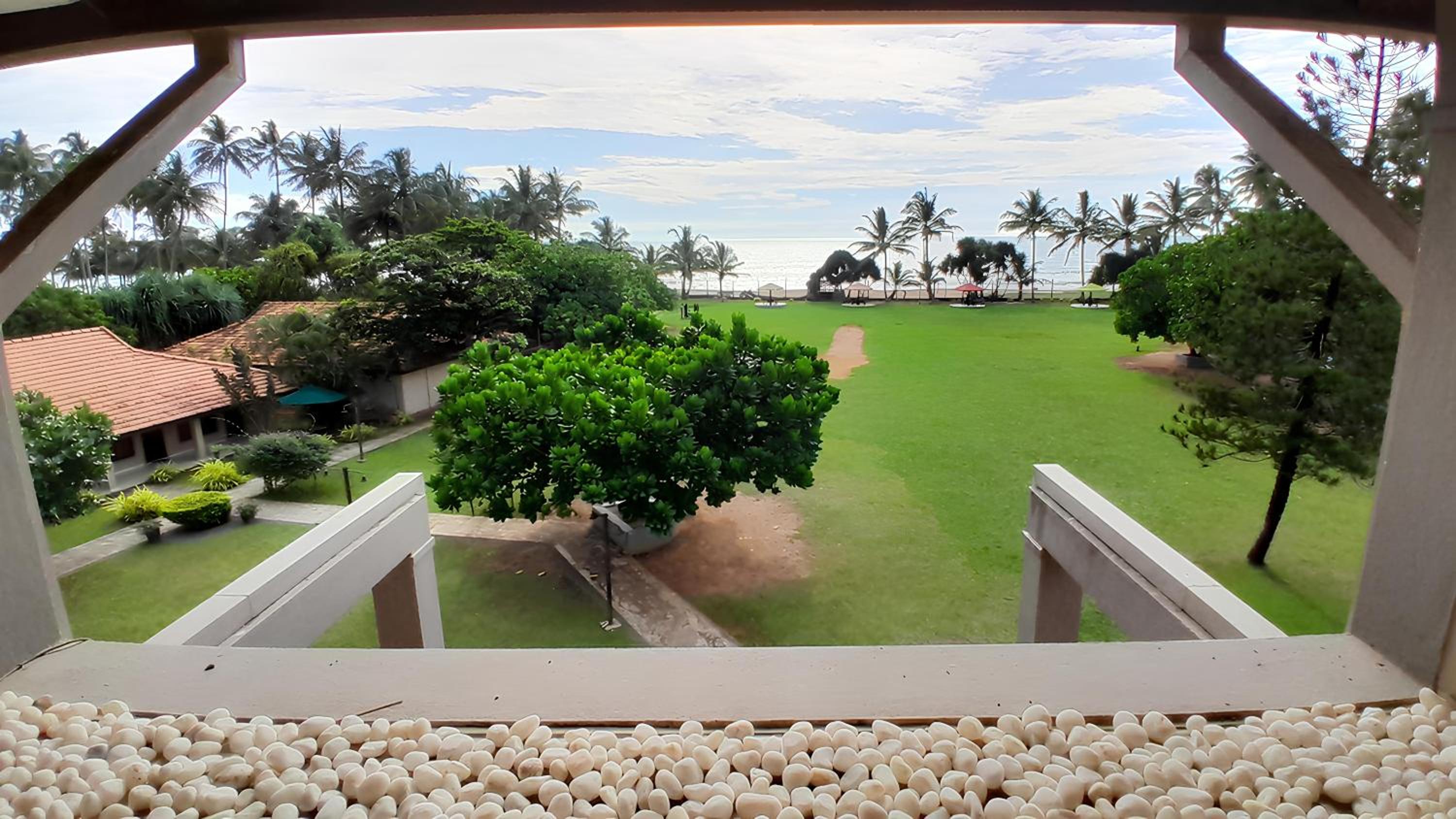 Deluxe Triple Room with Sea View photo 2
