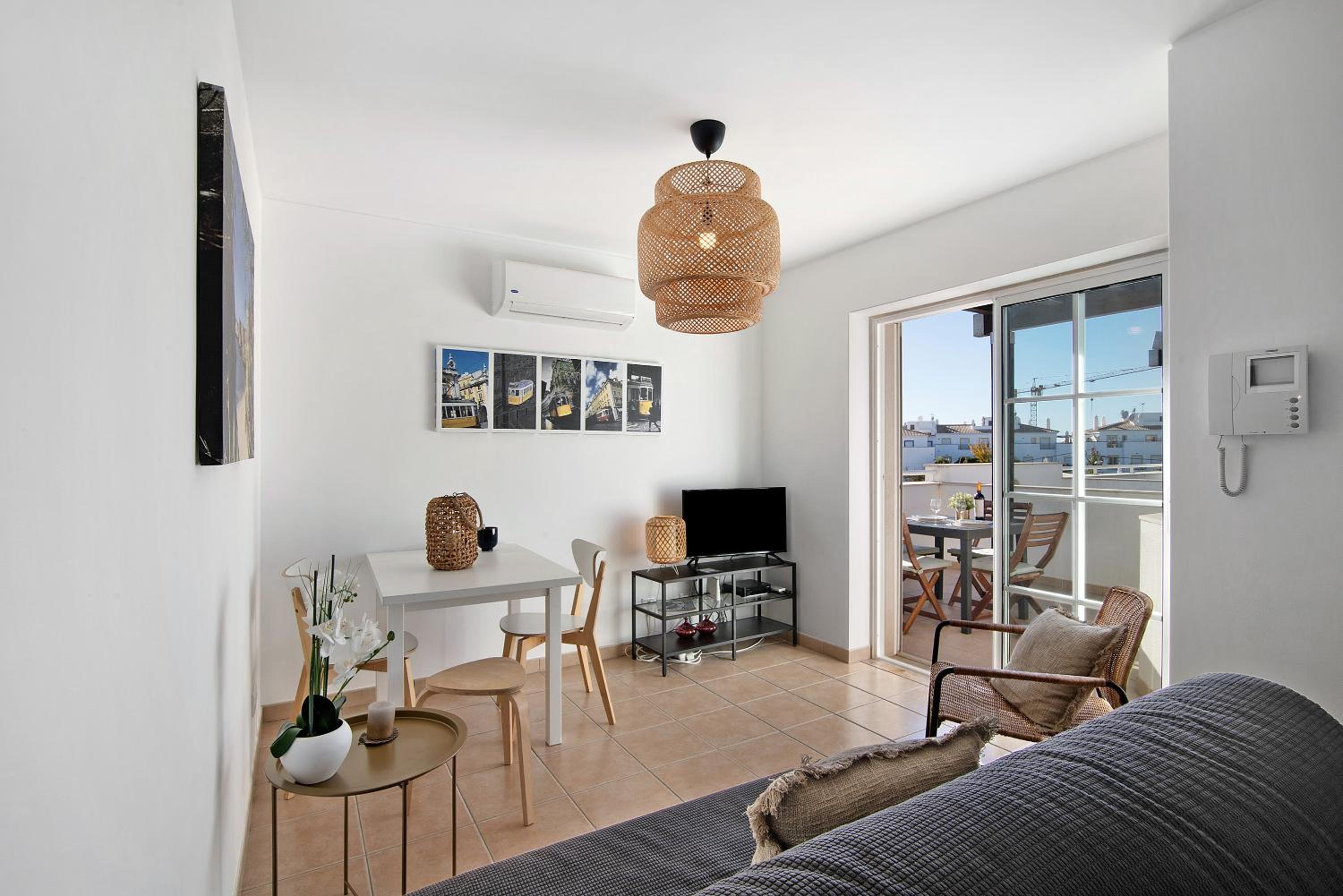 Superior One-Bedroom Apartment with Balcony