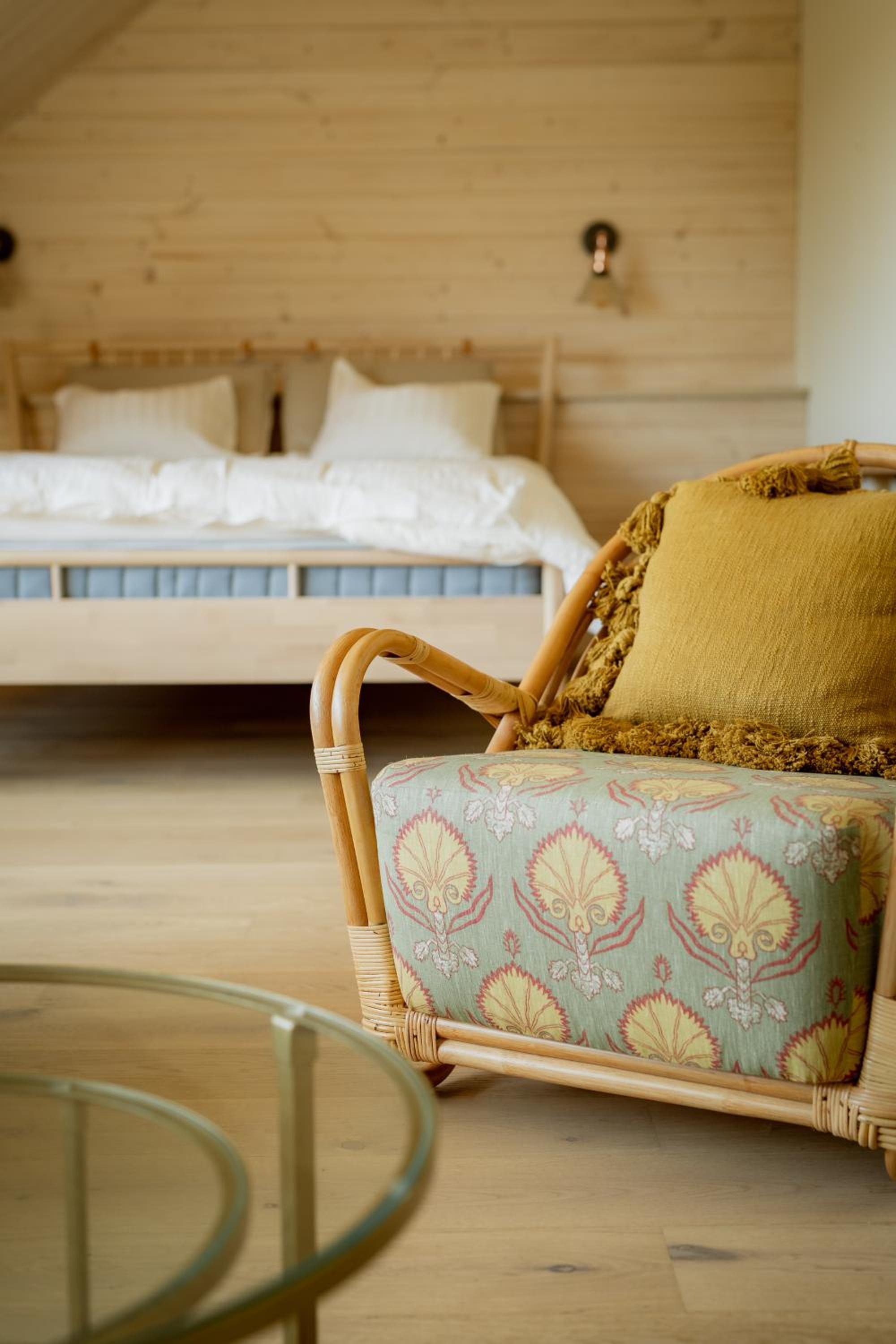 Deluxe King Suite photo 2