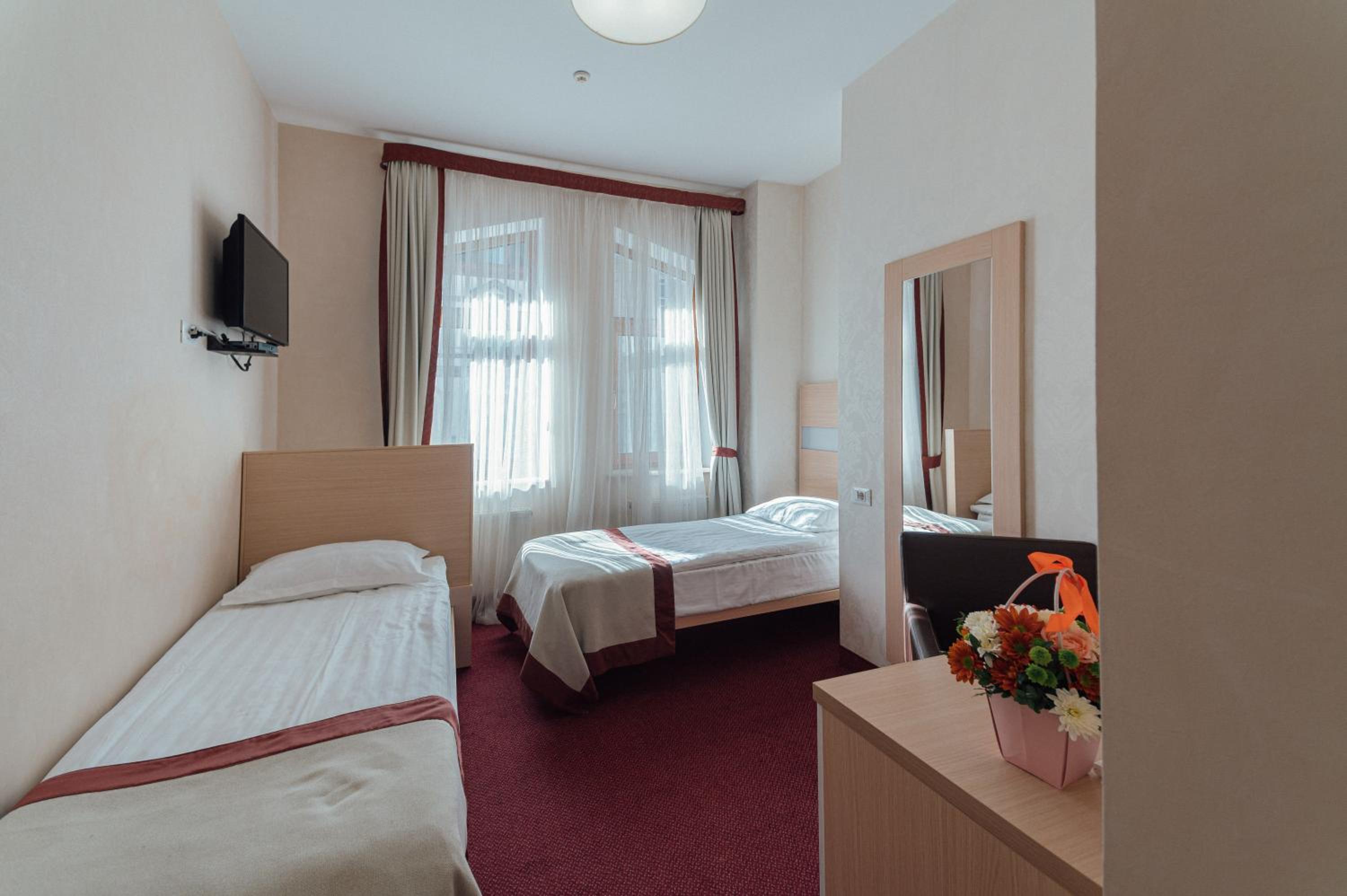 Standard Twin Room photo 2