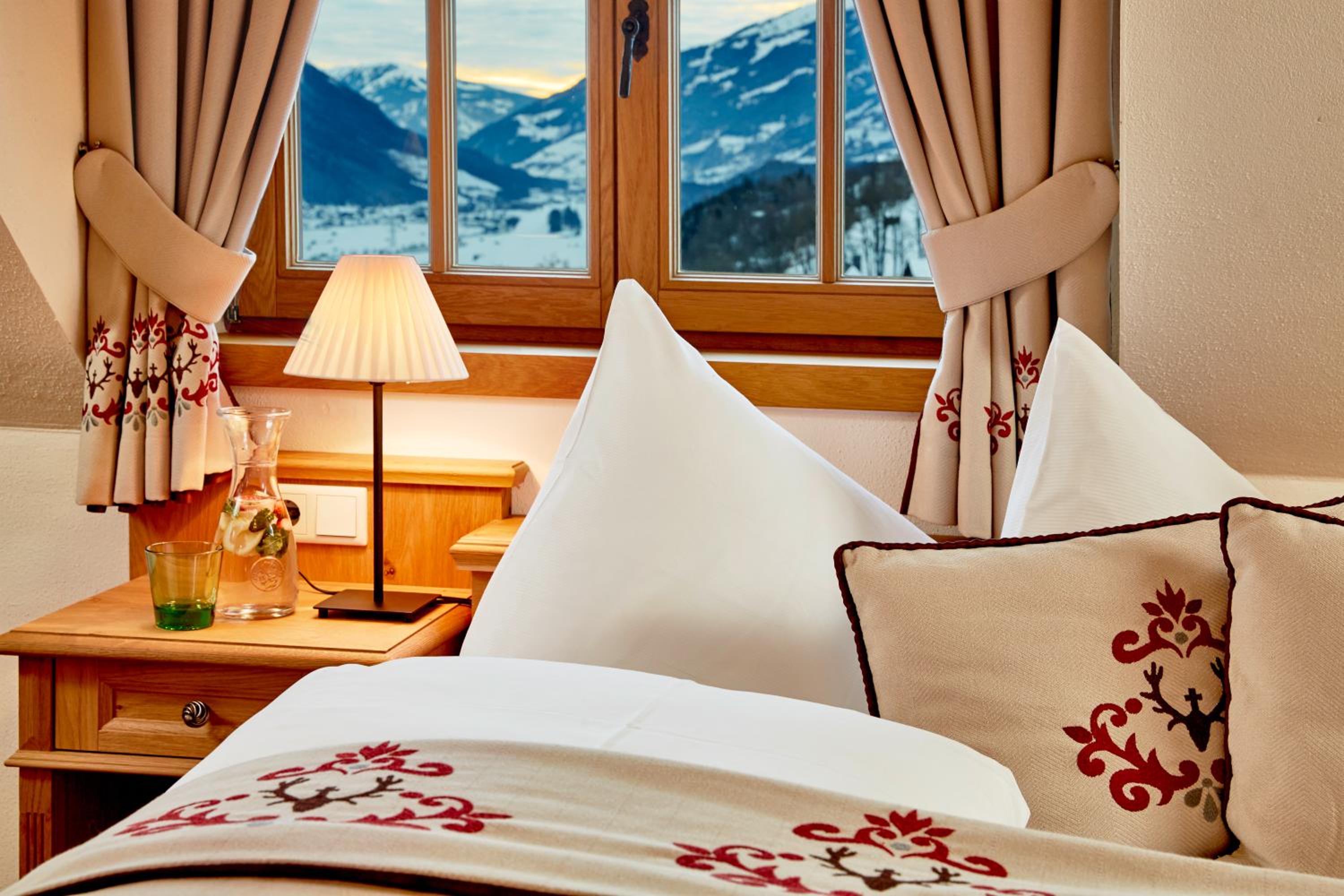 Suite with Balcony - Photo 3