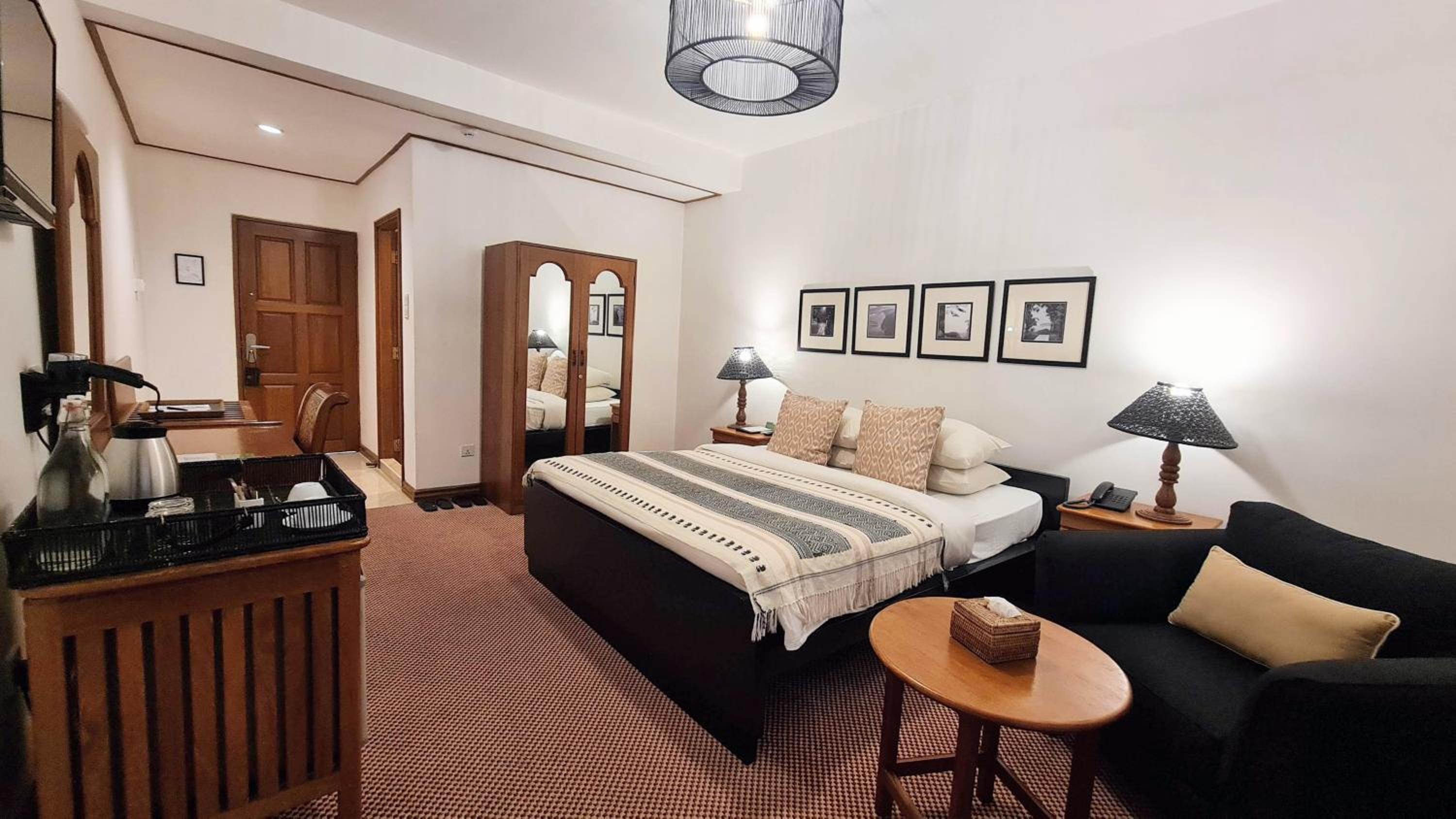 Deluxe Queen Room - Photo 3