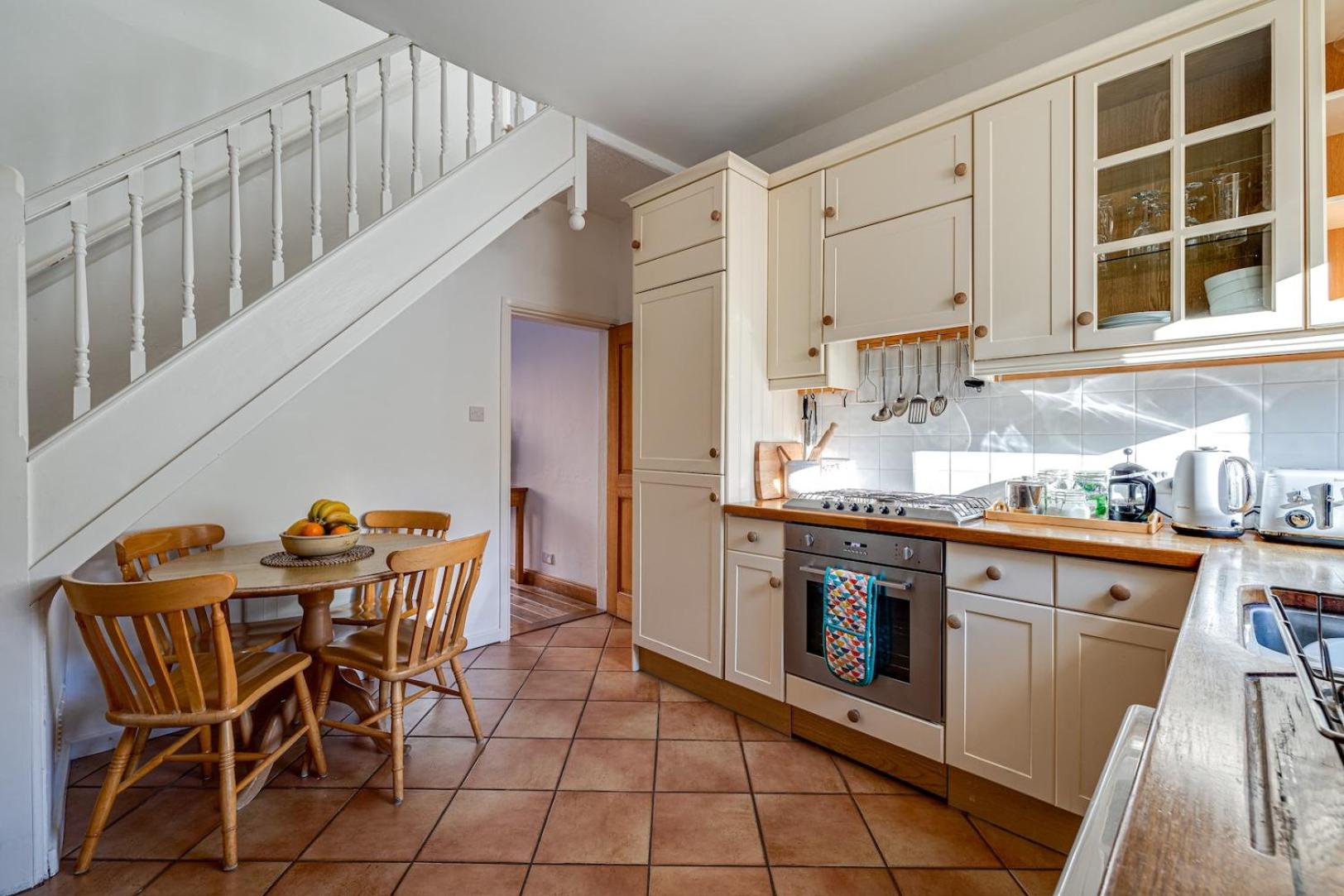 Two-Bedroom House - Photo 36