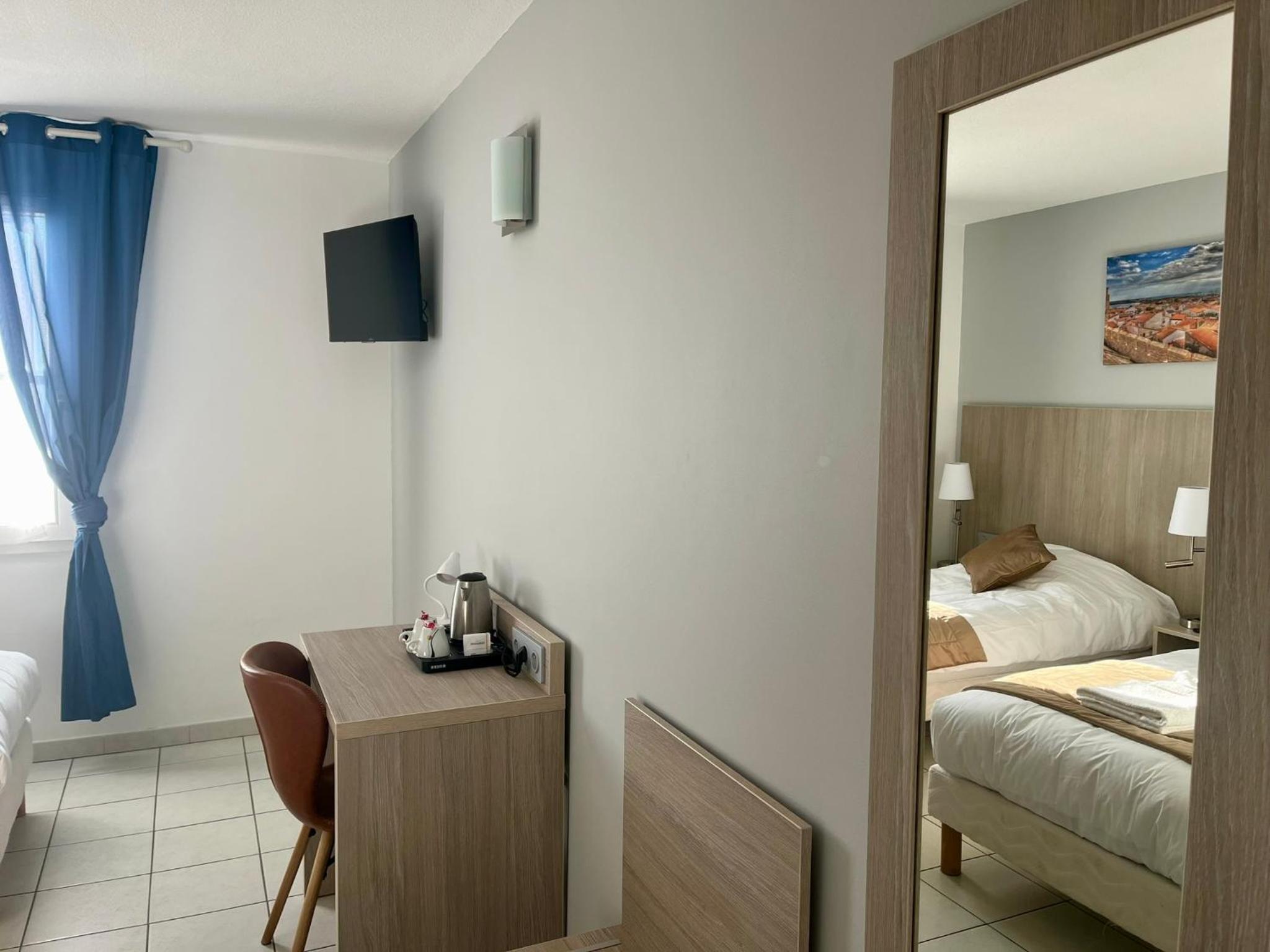 Standard Twin Room photo 3