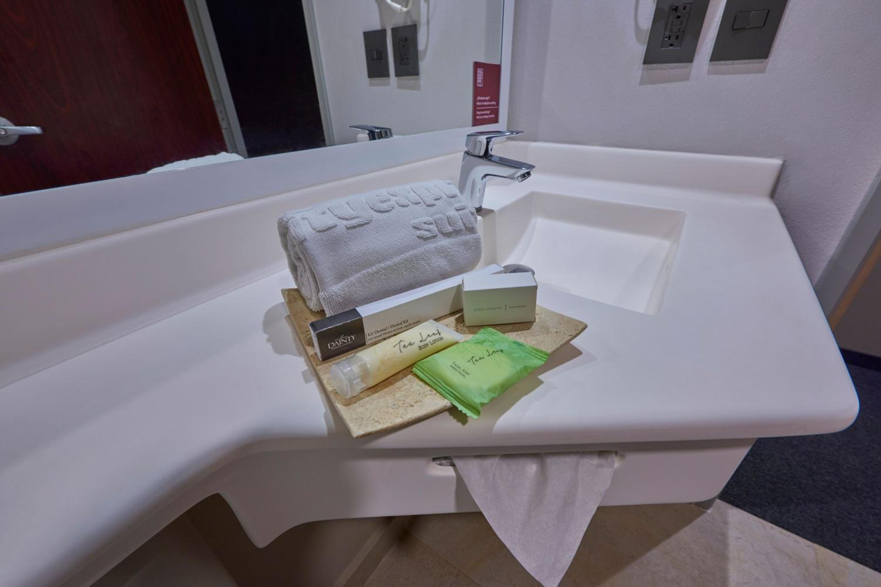 Double Suite With Two Double Beds And Sofa Bed photo 3