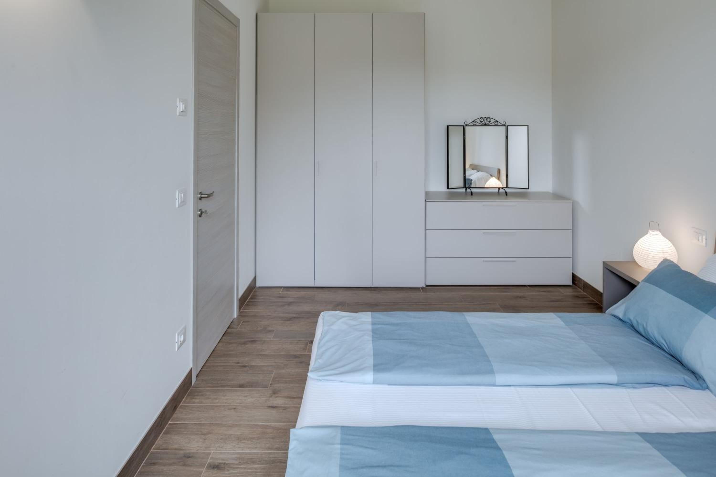 Two-Bedroom Apartment - Photo 7