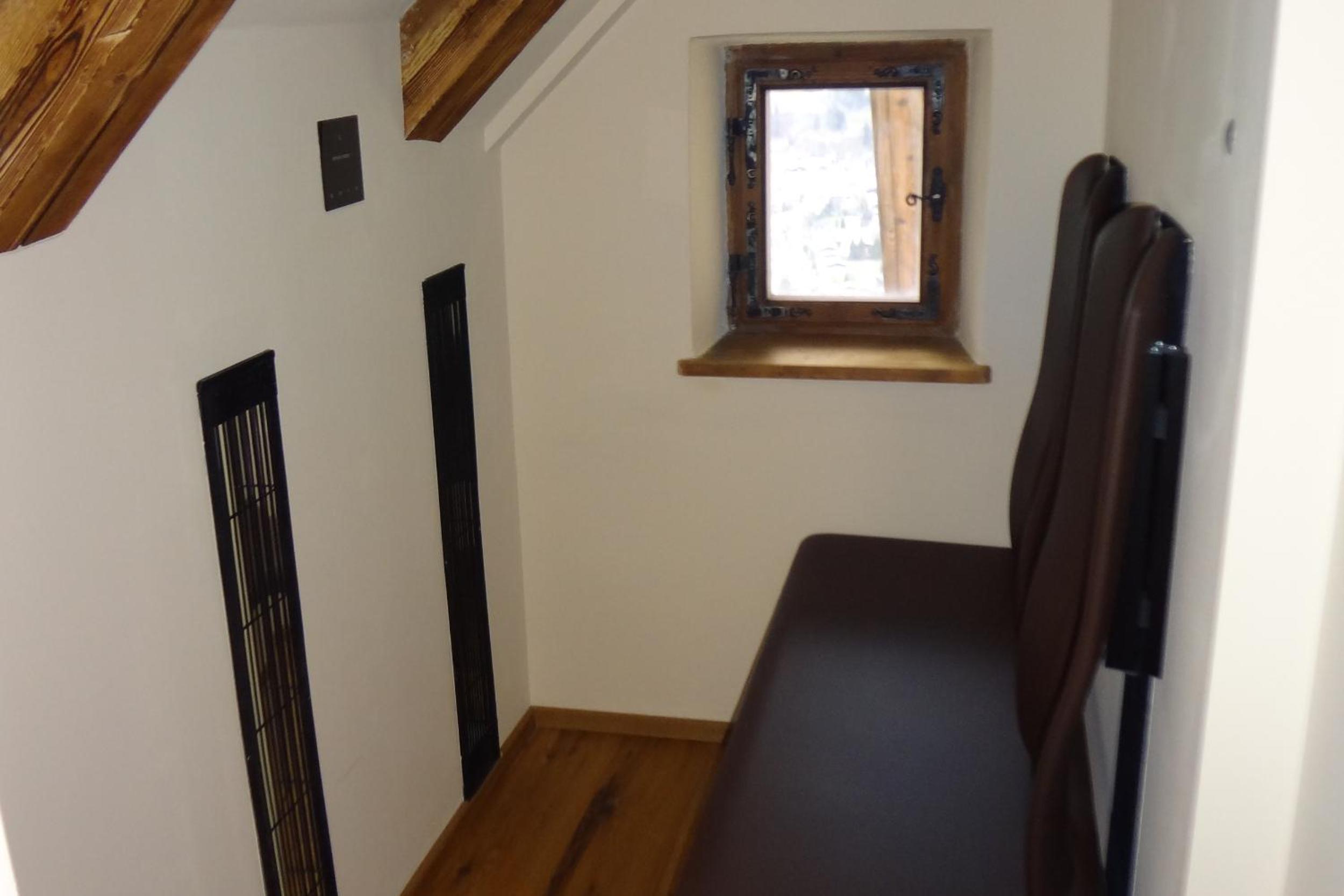 Two-Bedroom Suite - Photo 2